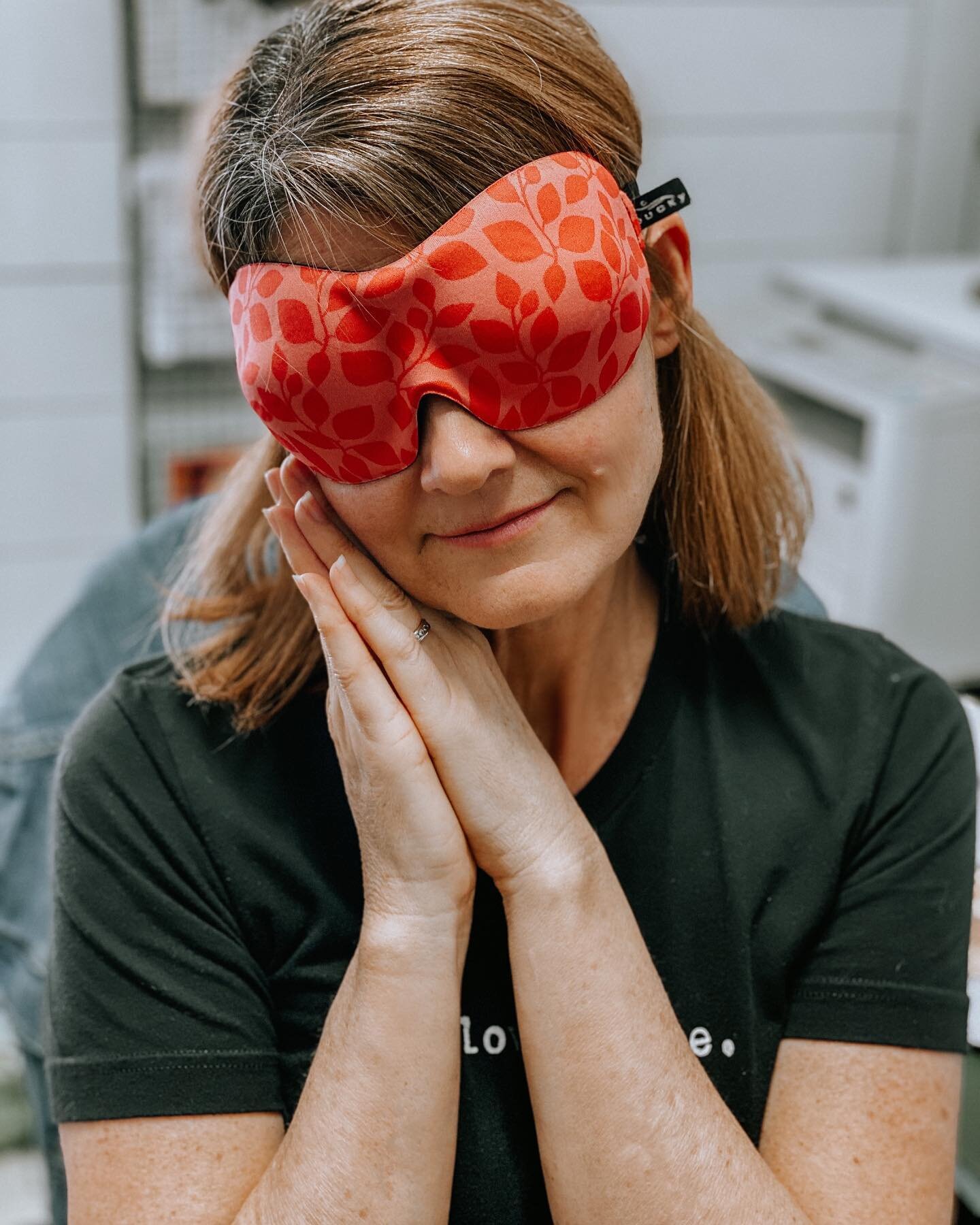 Sleep mask or bra? We&rsquo;ll let you be the judge! Swipe through ⬅️ 

#junipertreemarket