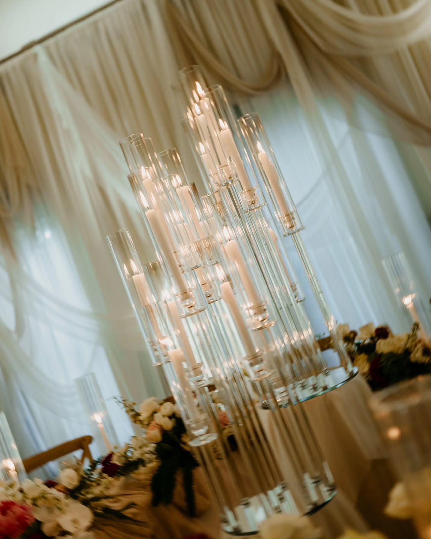 Mariah &amp; Shomari had the time of their lives celebrating their love story with family &amp; friends 🥂

Venue @thearborevents
Florist @florasoulstudio
Wedding planner @zizibarhouma 
DJ @splitsecondsound
Catering @delectablesbyhollycatering
Rental