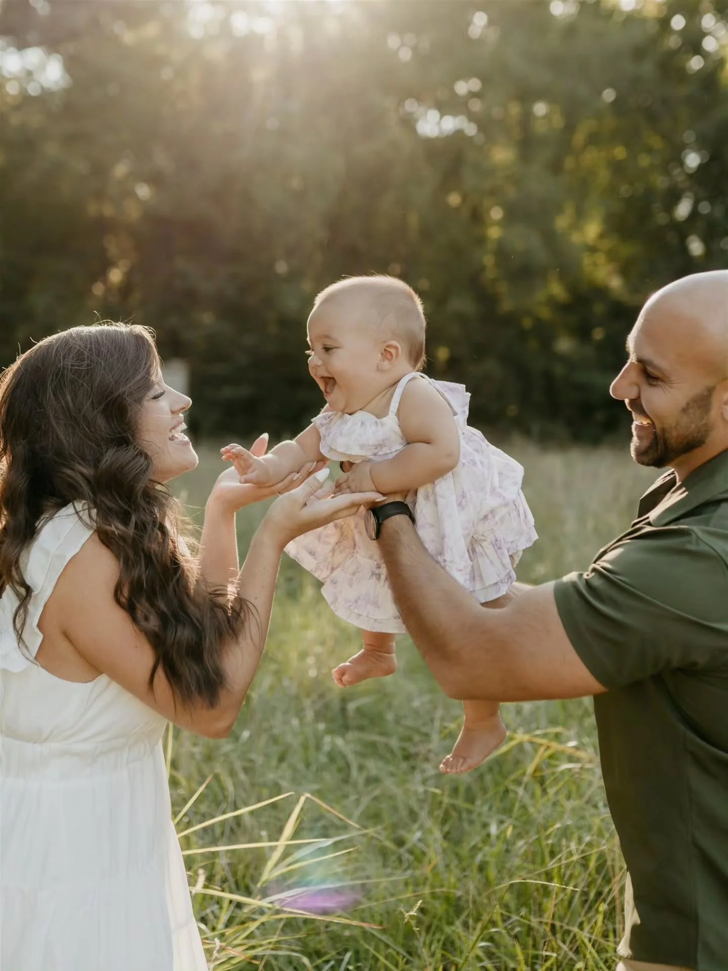 This little one had the biggest smiles from start to finish ✨ The sweetest way to celebrate her very first birthday &mdash; surrounded by love, laughter, and two parents who clearly adore her. What a joy it was to capture these milestones that will o