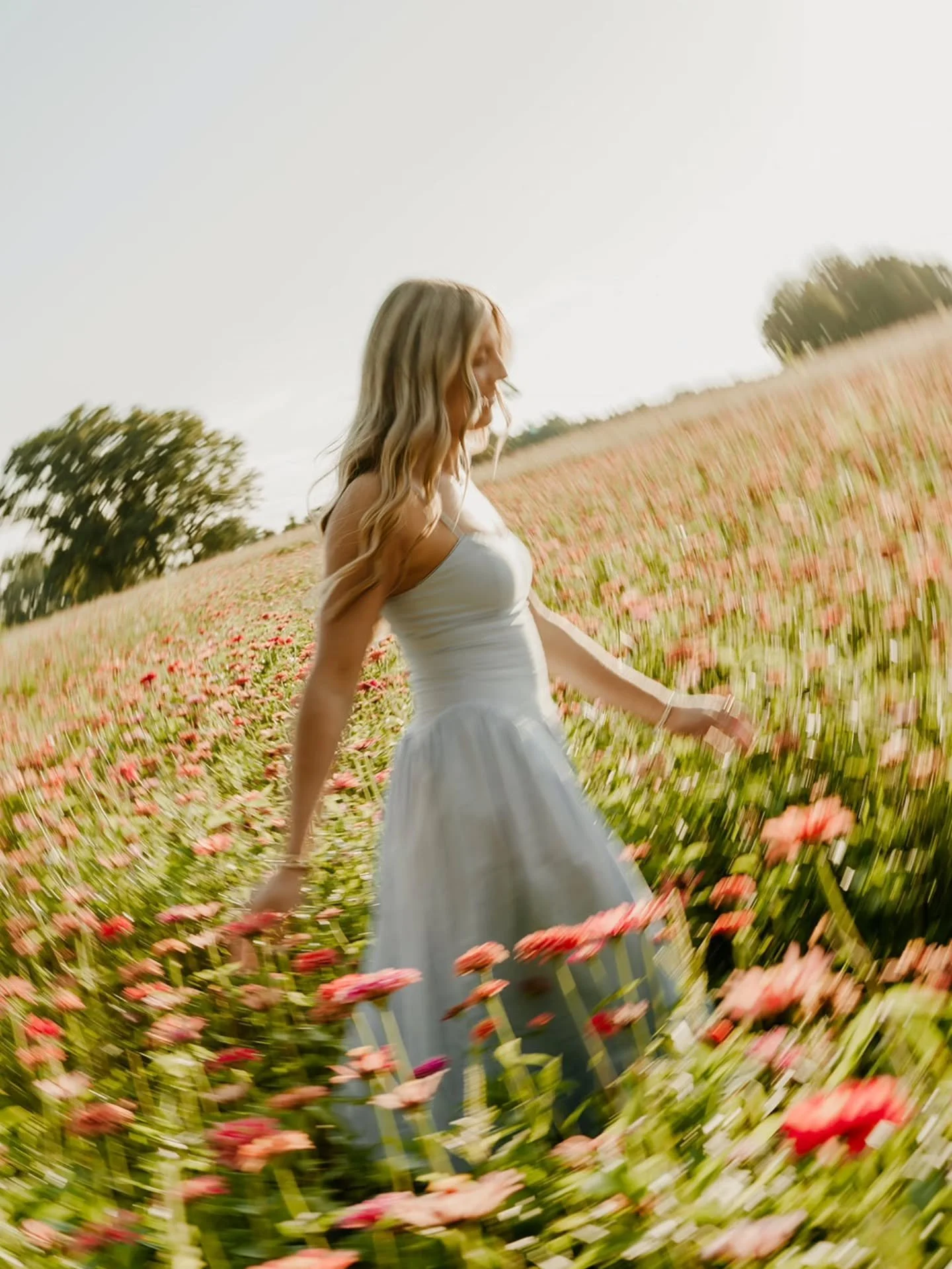 Senior sessions are truly something special &mdash; a celebration of who you are right now, standing at the edge of so many new beginnings. ✨

There&rsquo;s something magical about capturing this season &mdash; the laughter, the quiet confidence, the