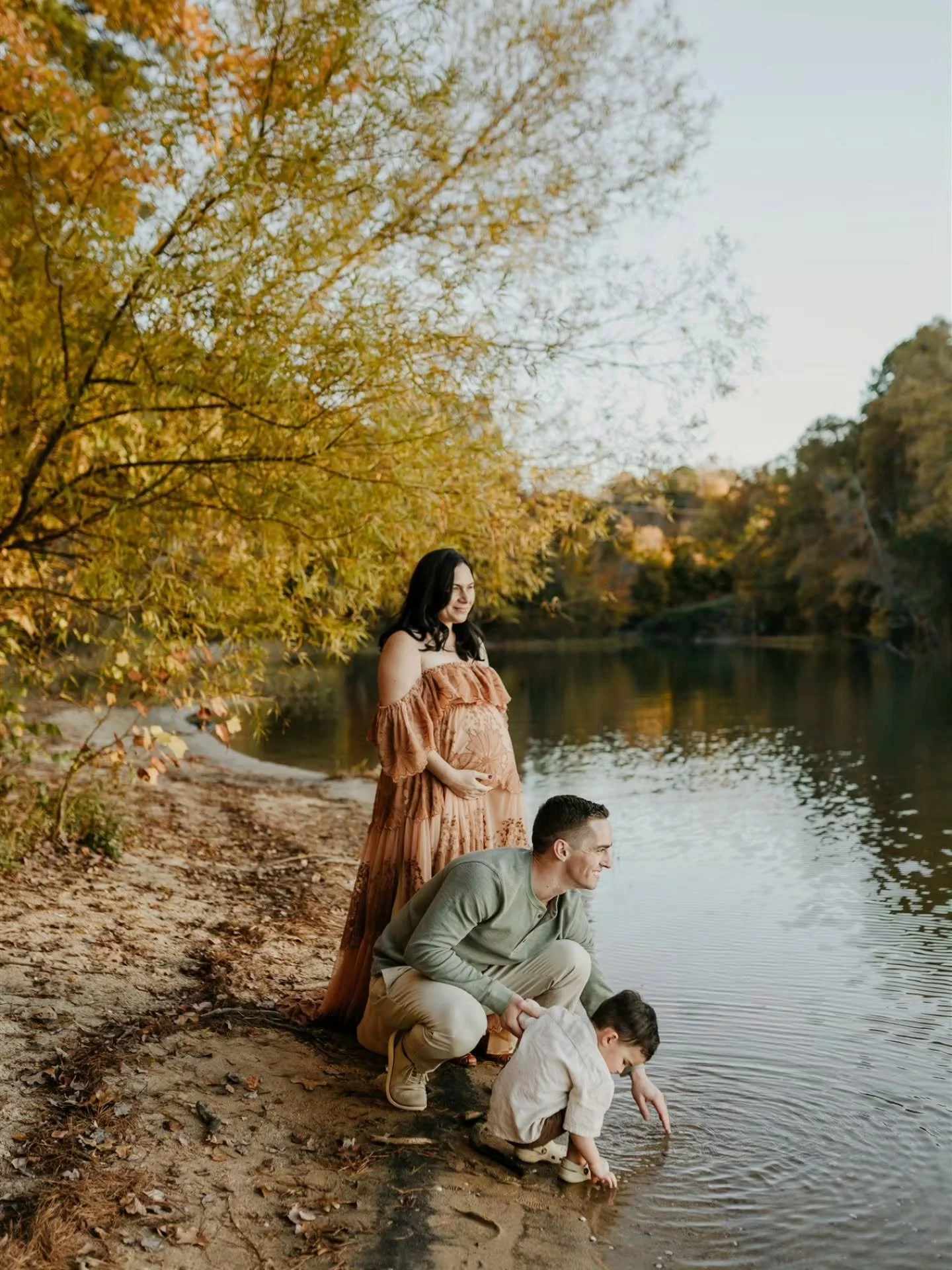 There&rsquo;s something so special about getting to document a family&rsquo;s story again &mdash; especially their second maternity session with me. 🥹✨

I feel so blessed to follow families through their journeys of parenthood&hellip; watching them 