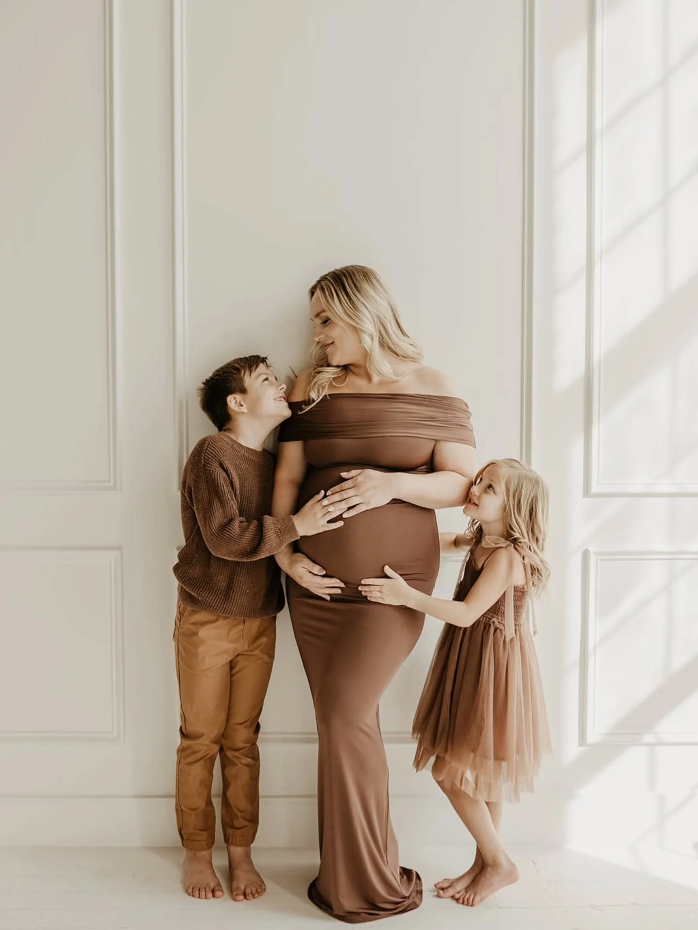 Studio dreams &amp; the perfect light ✨️

Maternity clt photographer newborn photographer 
Charlotte newborn photographer Charlotte maternity photographer clt family photography Charlotte family photographer concord wedding photographer Charlotte wed