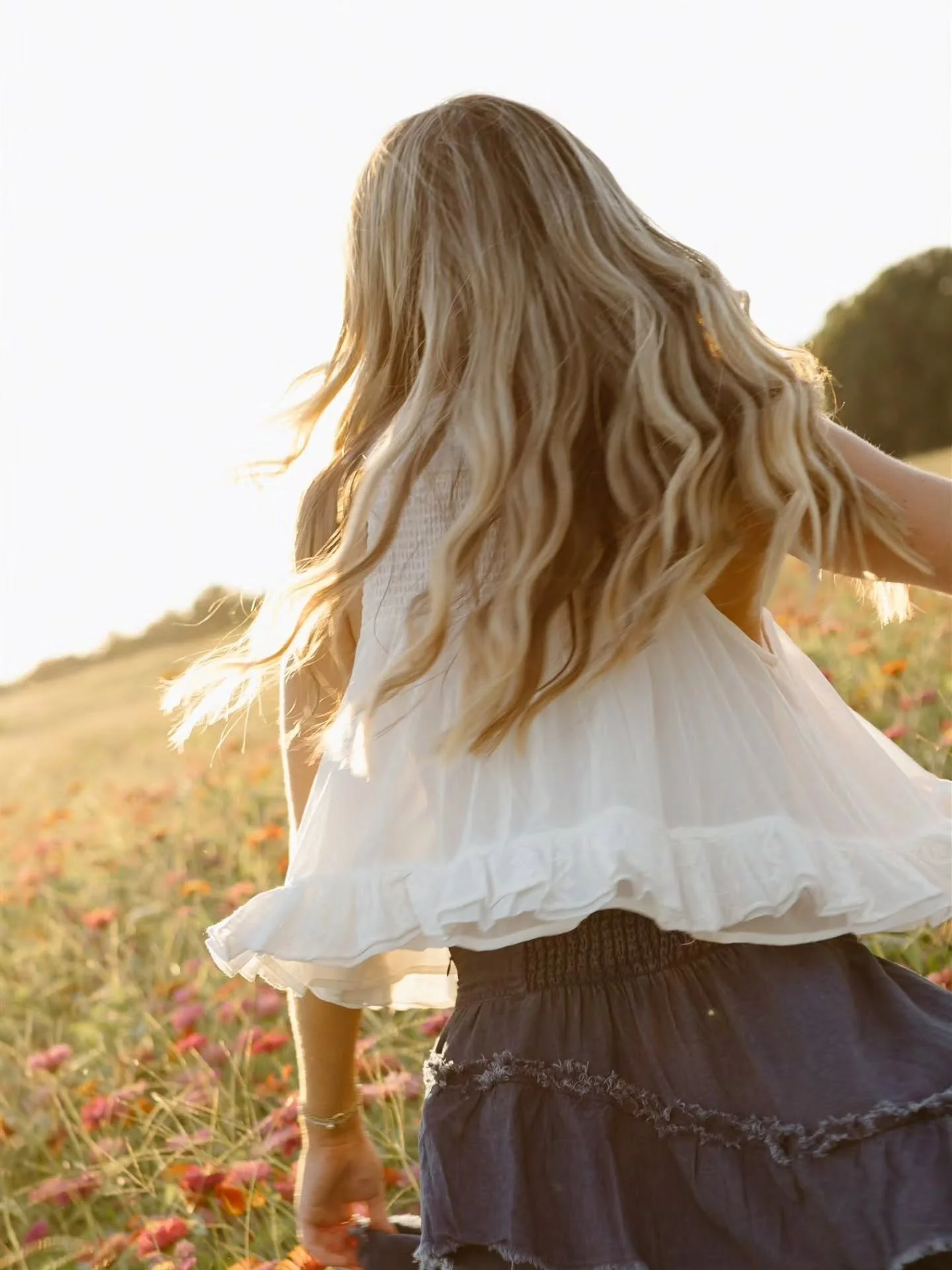 Senior portraits don't have to be boring 😜

#cltseniorportaits #cltphotographer #charlottephotographer #charlottefamilyphotos #cltphotographers