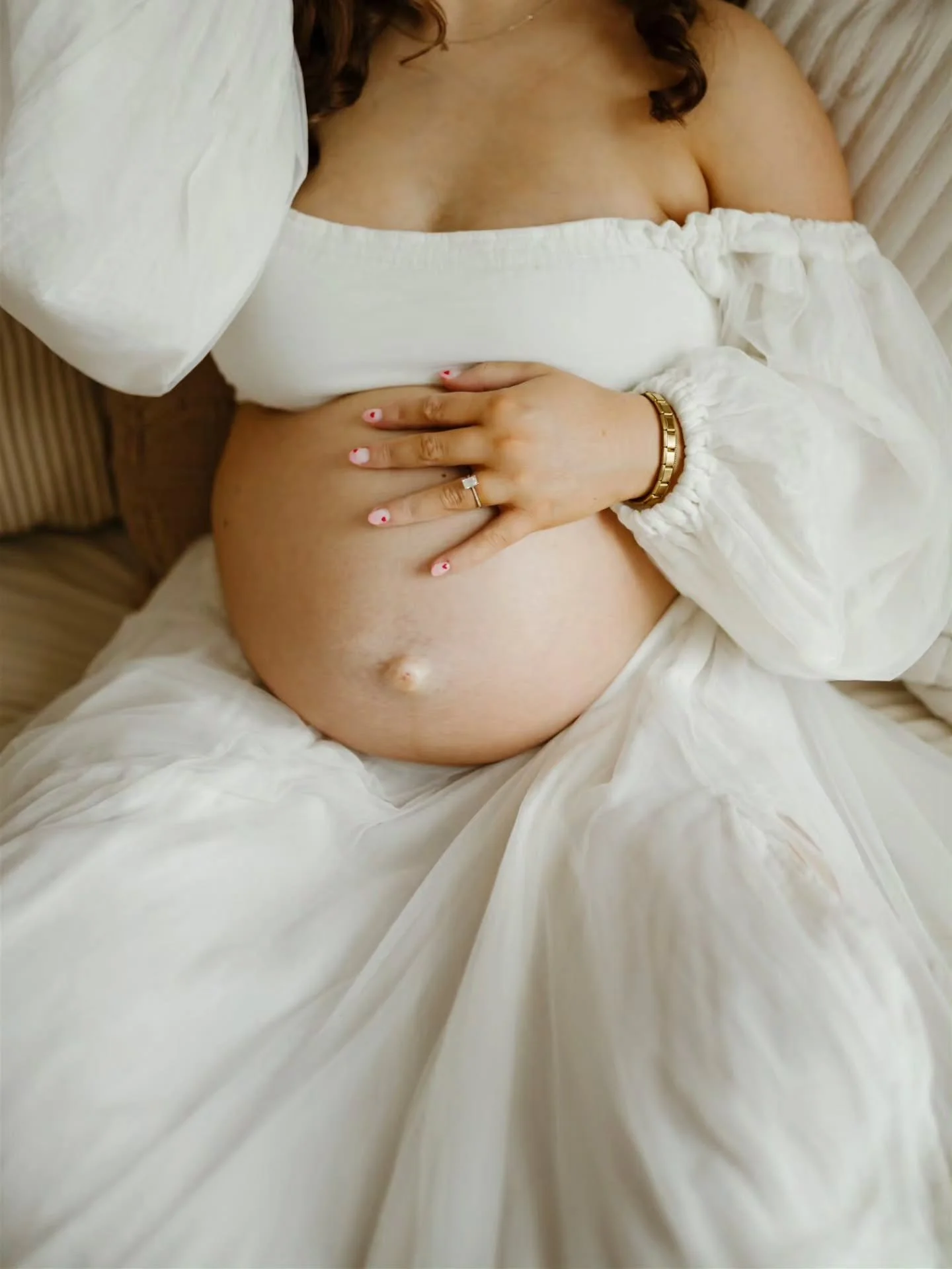 It's so exciting to expect your first baby 🥰

#charlottefamilyphotographer
#charlottematernityphotographer
#charlottenewbornphotographer
#charlottencphotographer
#charlotteportraitphotographer