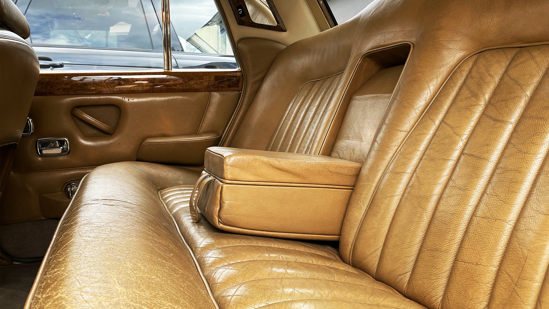 69-BENTLEY-T-014.jpg