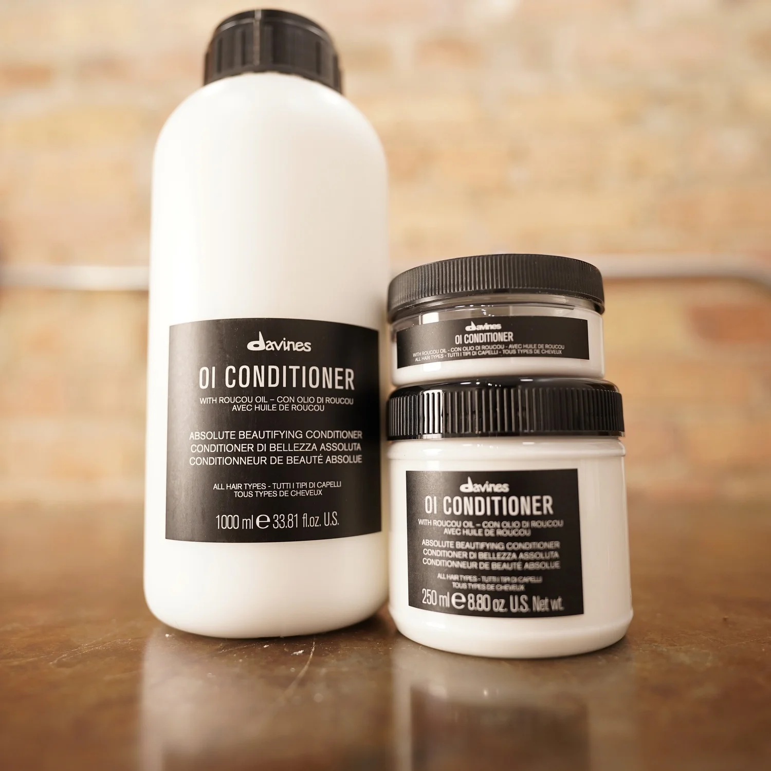 davines OI CONDITIONER 1000ml ダヴィネス Davines Oi Conditioner Liter– Station Salon & Boutique