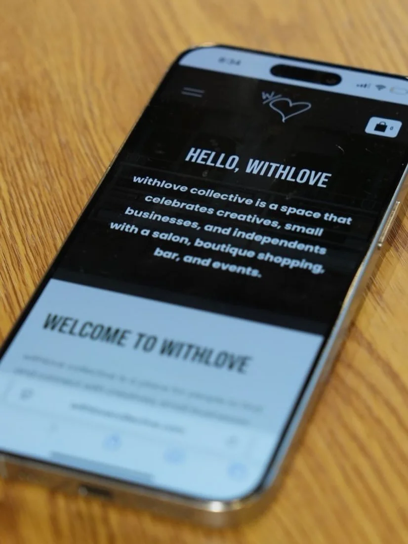 Our little piece of the World Wide Web 🌐 Our website got an upgrade! Find out more about the salon and reserve, learn about local creators in the boutique, the view current bar menu, and check out the list of upcoming events attend. 〰️🖤 Anything el