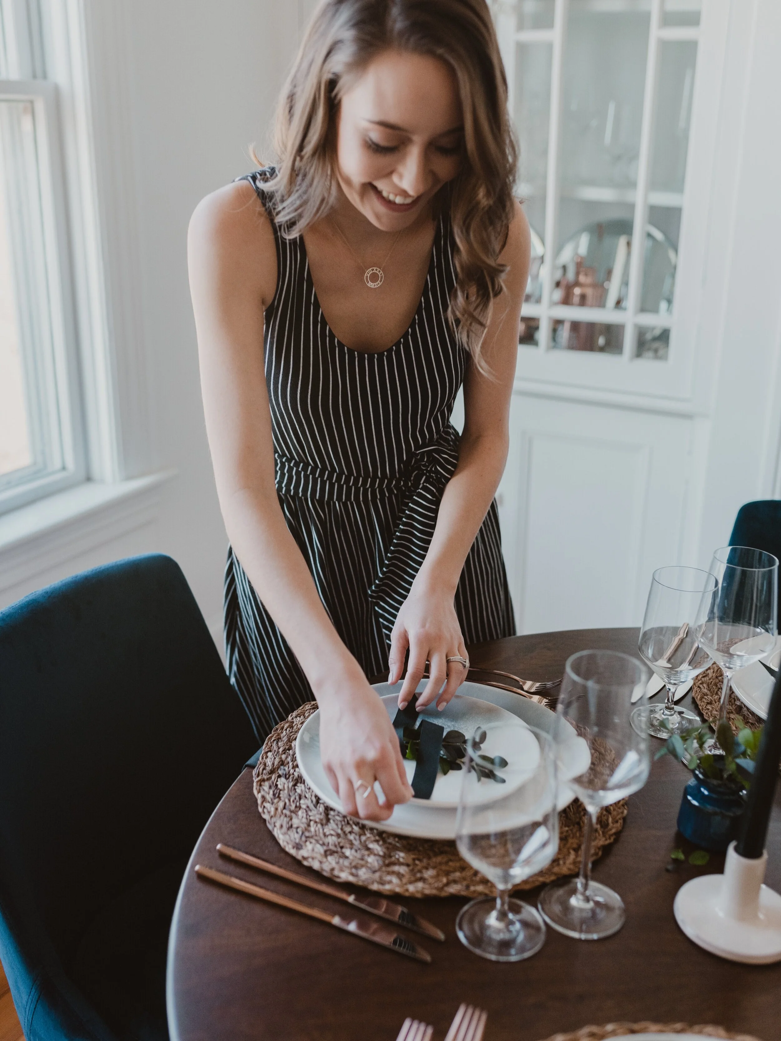 Here's The Best Way To Pee In Your Wedding Dress Without Ruining Everything