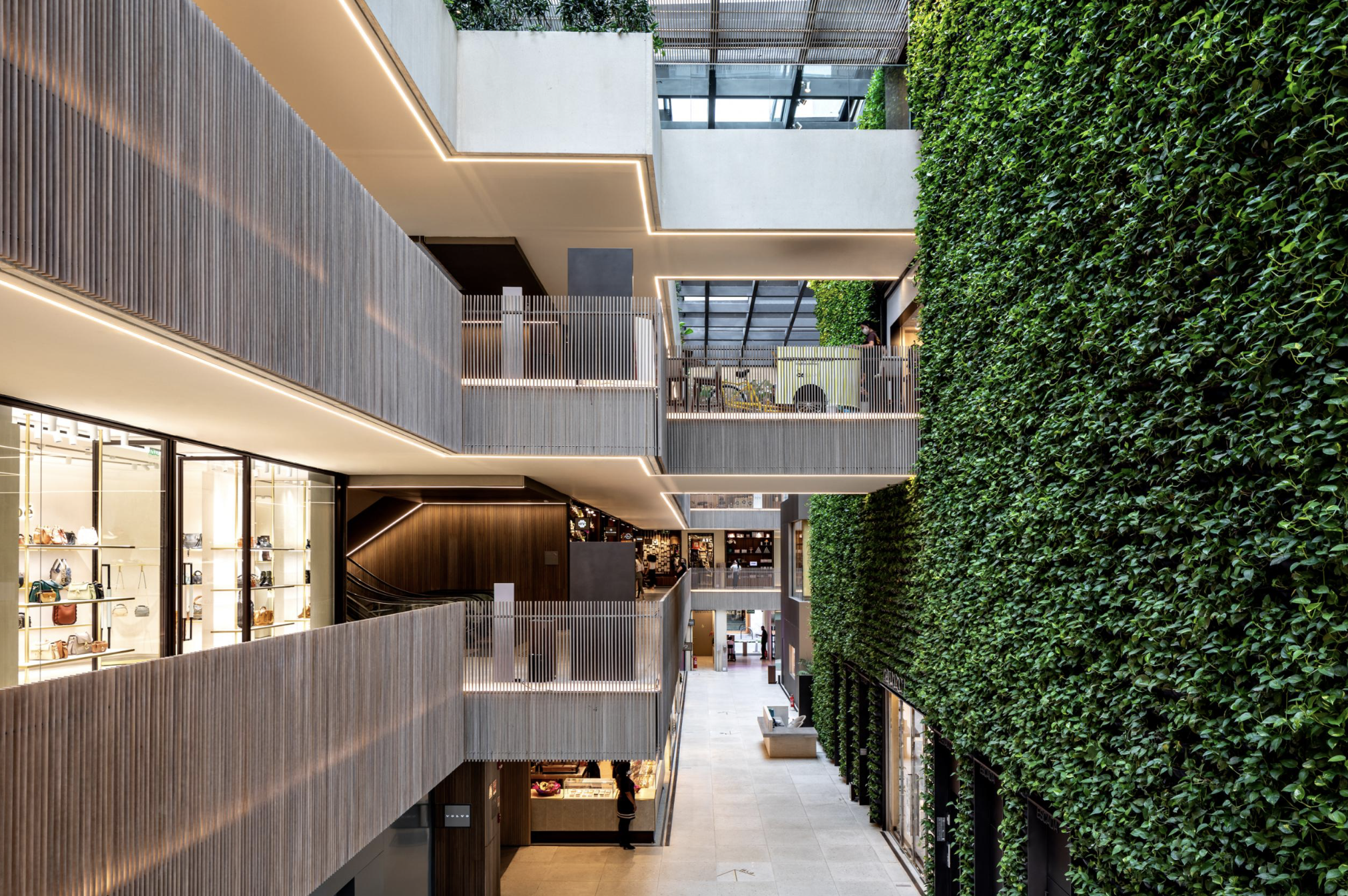 CJ Shops retail project in São Paulo fuses the physical and digital experience