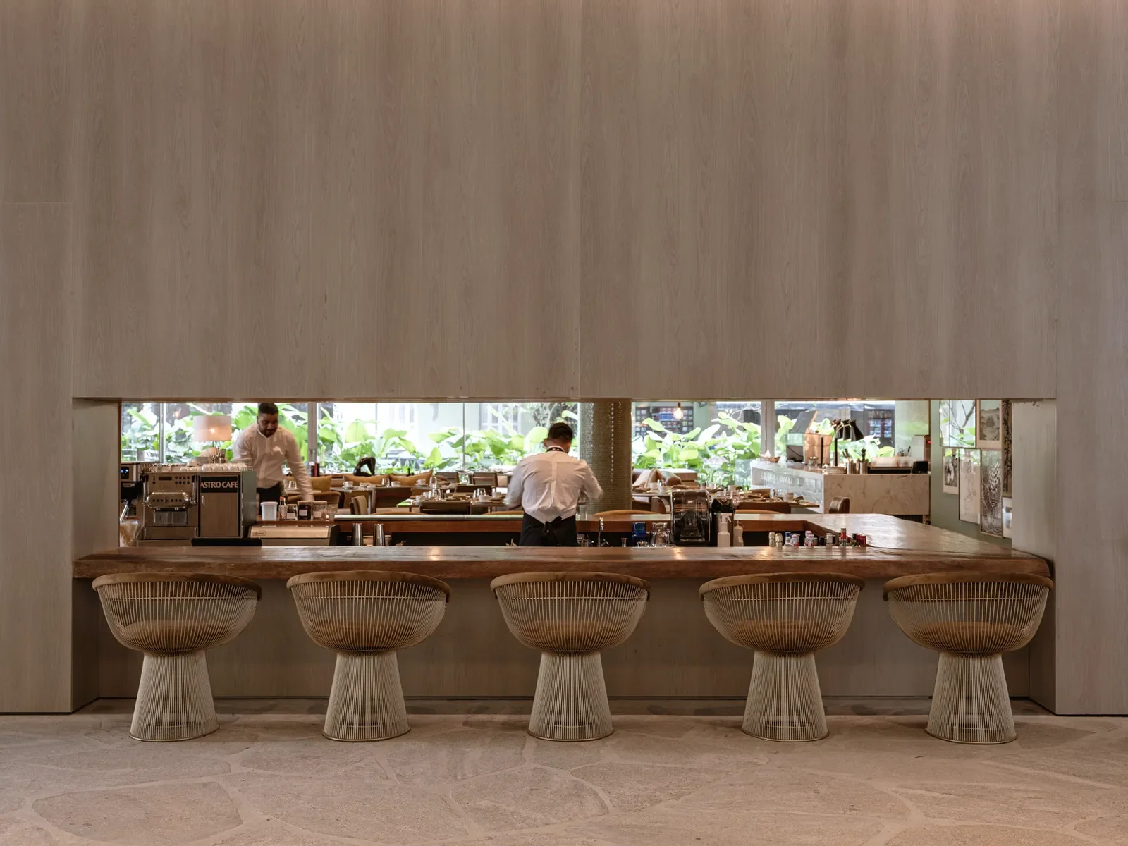 Tune into the rhythm of São Paulo at the Arthur Casas-designed Pulso Hotel

Housed within a dramatic tower designed by Brazilian architect Arthur Casas, Pulso Hotel is where art, gastronomy and luxury hospitality revel. By Scott Mitchem
