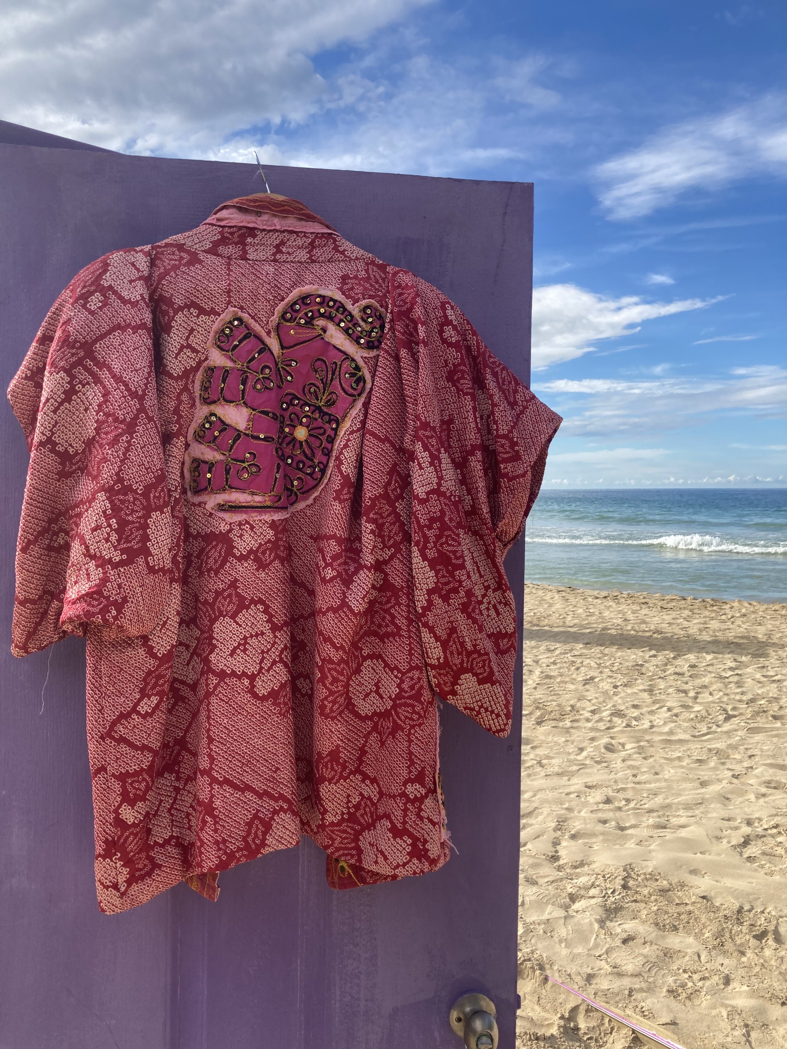 RED LIGHT ELEPHANT KIMONO