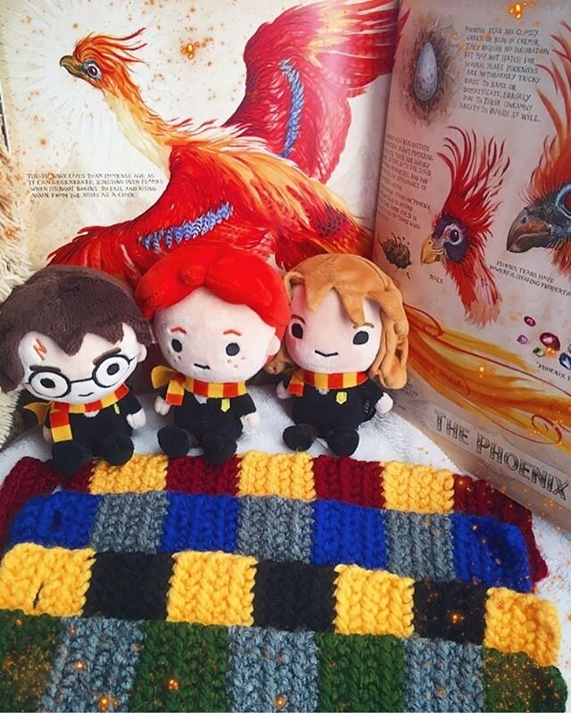 What&rsquo;s your favorite thing to do to keep busy when you&rsquo;re at home? Share your hobby below! 💕 *

We hope everybody is staying safe this Sunday! With all the virus stuff going around, worry is not a scarcity. But! As long as we wash our ha