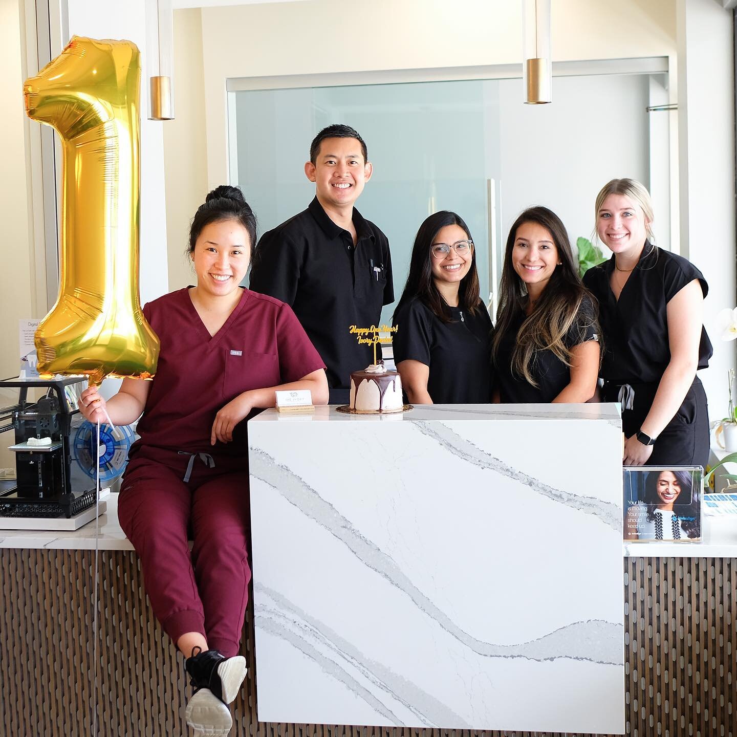 Happy ONE year to the Ivory Dental! 🎉 We can&rsquo;t believe we&rsquo;ve been open an entire year already! Thank you to our amazing staff for all the hard work you put in everyday to make our office what it is today. Also, thank you to all of our pa