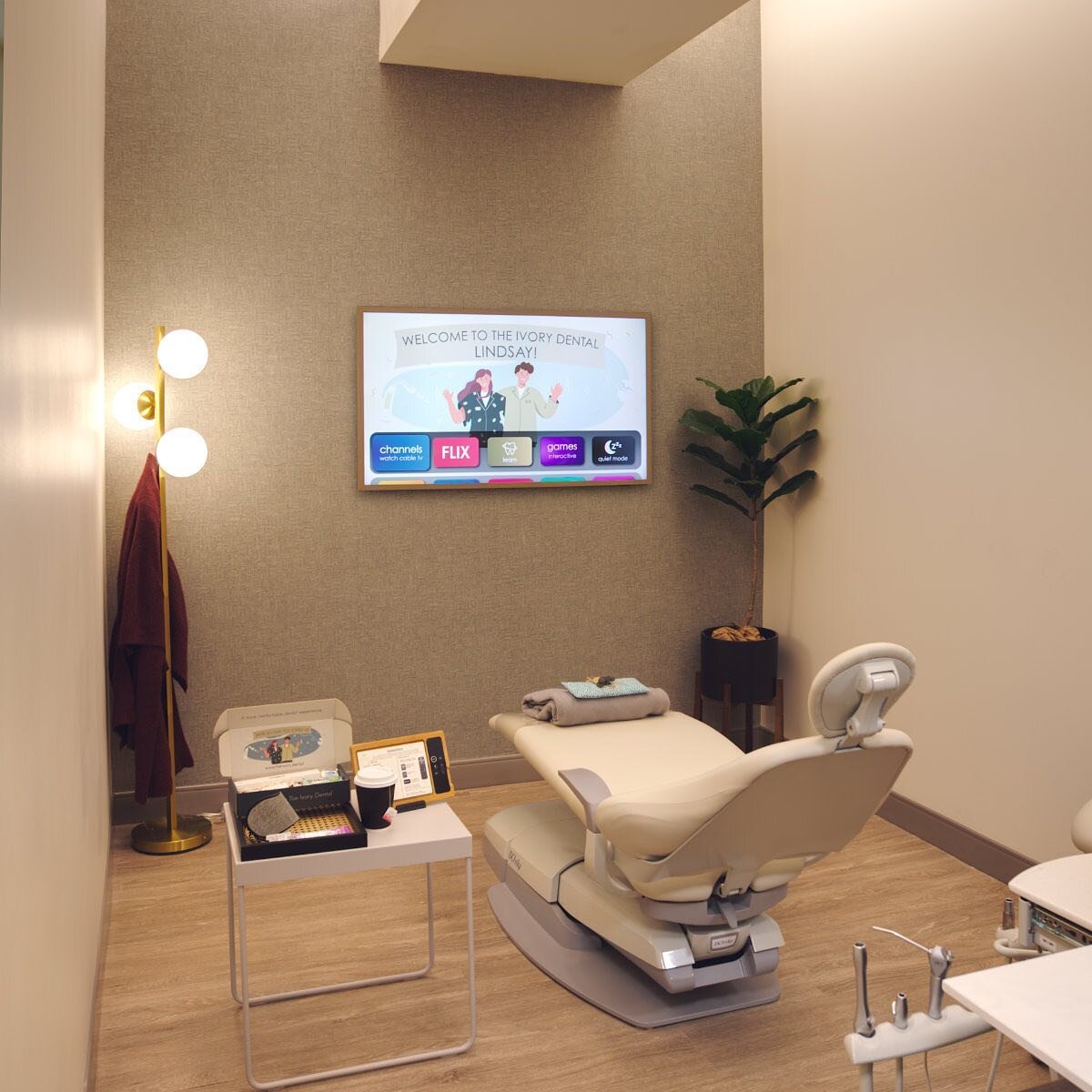 Looking for a more relaxing and comfortable dental experience? ✨ Our treatment rooms are customized by you, the patient! We offer convenient online booking, in-office amenities, late appointments and same day treatment to fit your busy schedules! Cli