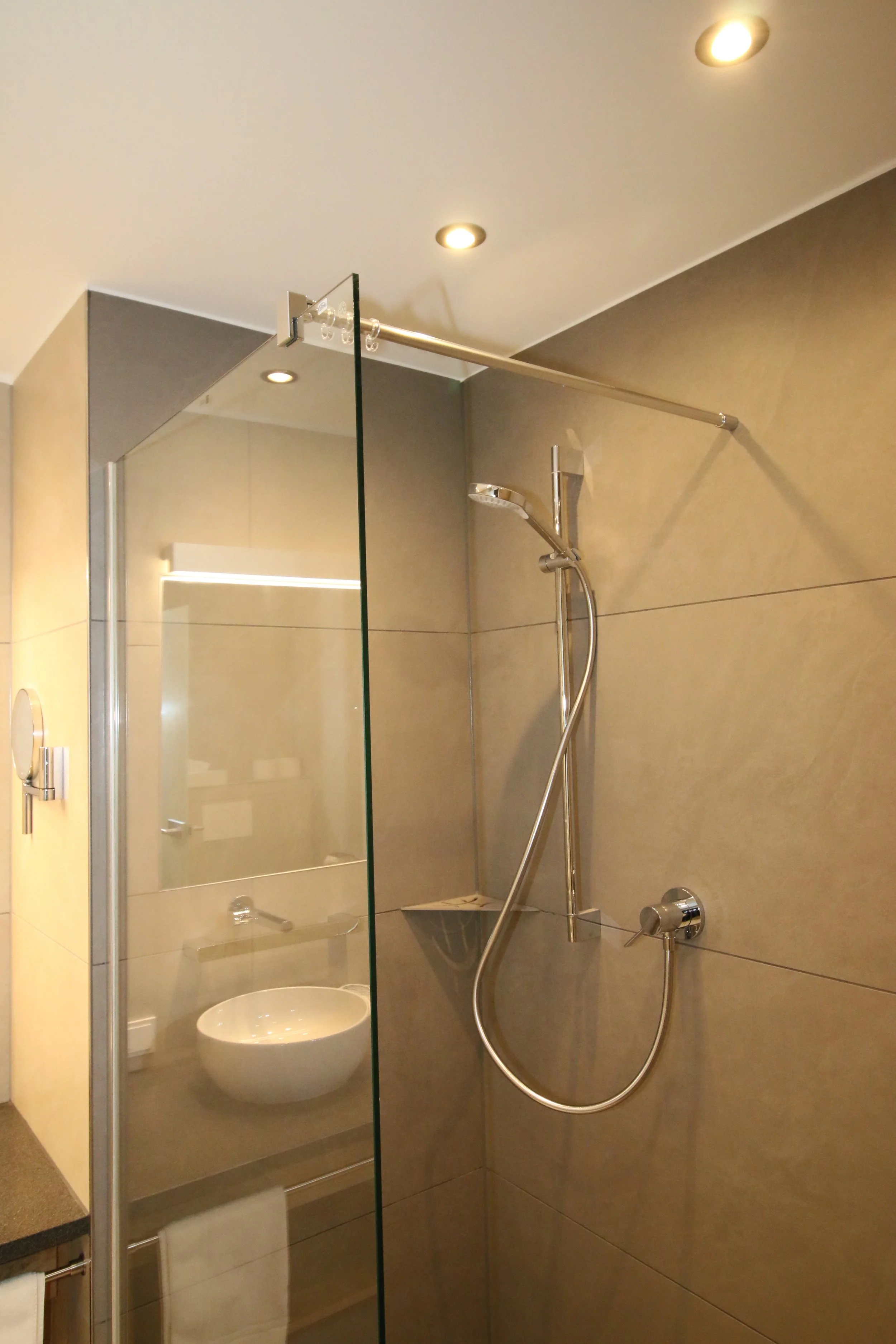 Family Suite Bathroom 2.JPG