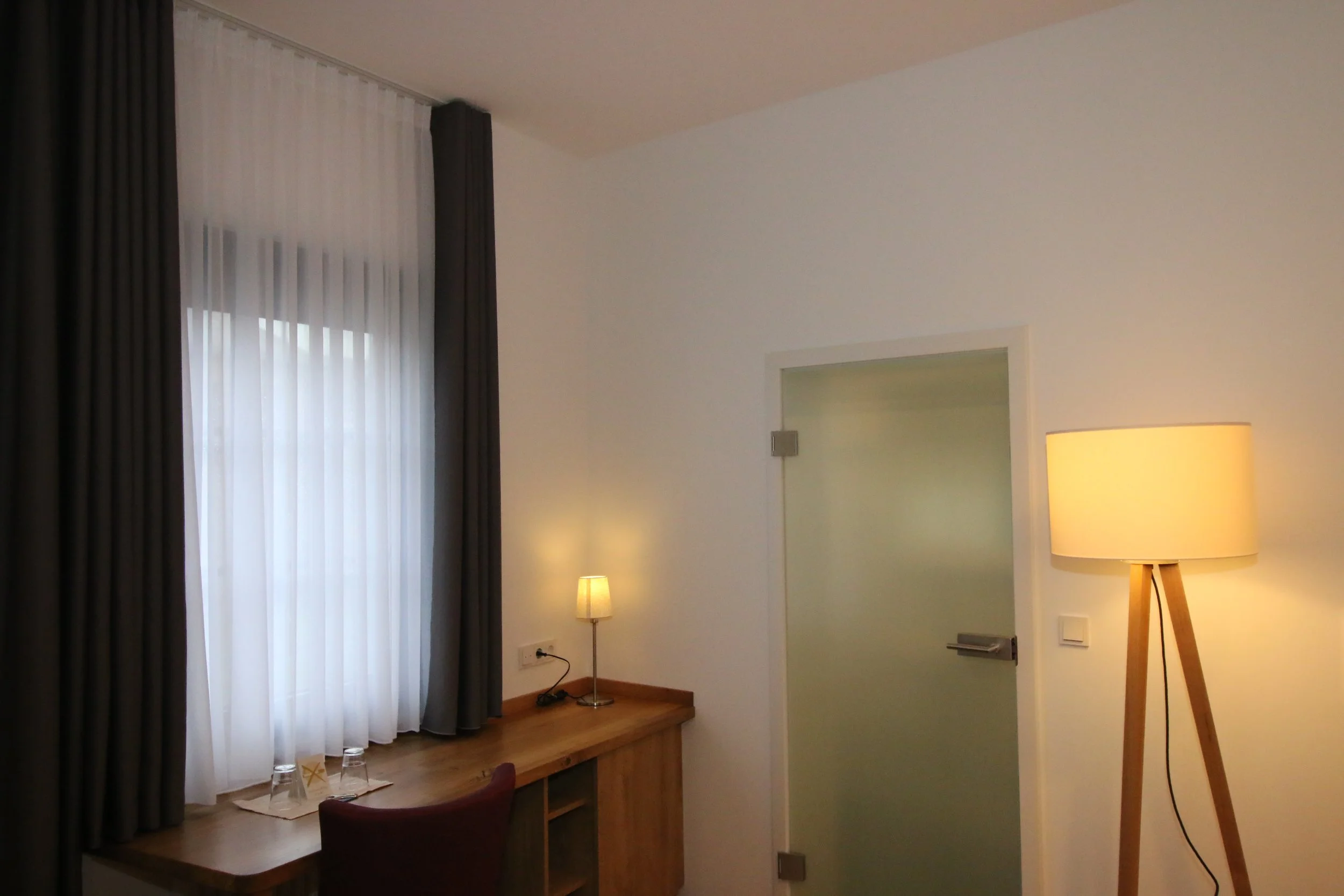 Juniorsuite-Deluxe-435-Badtuer.JPG