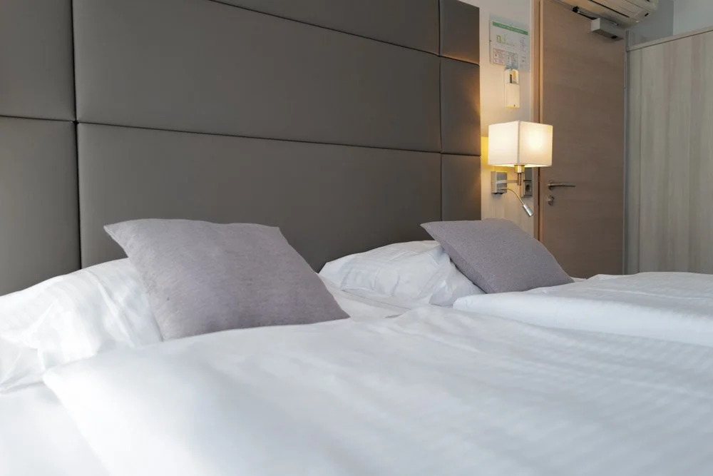 Komfort-Doppelzimmer-Detail-grau.jpg