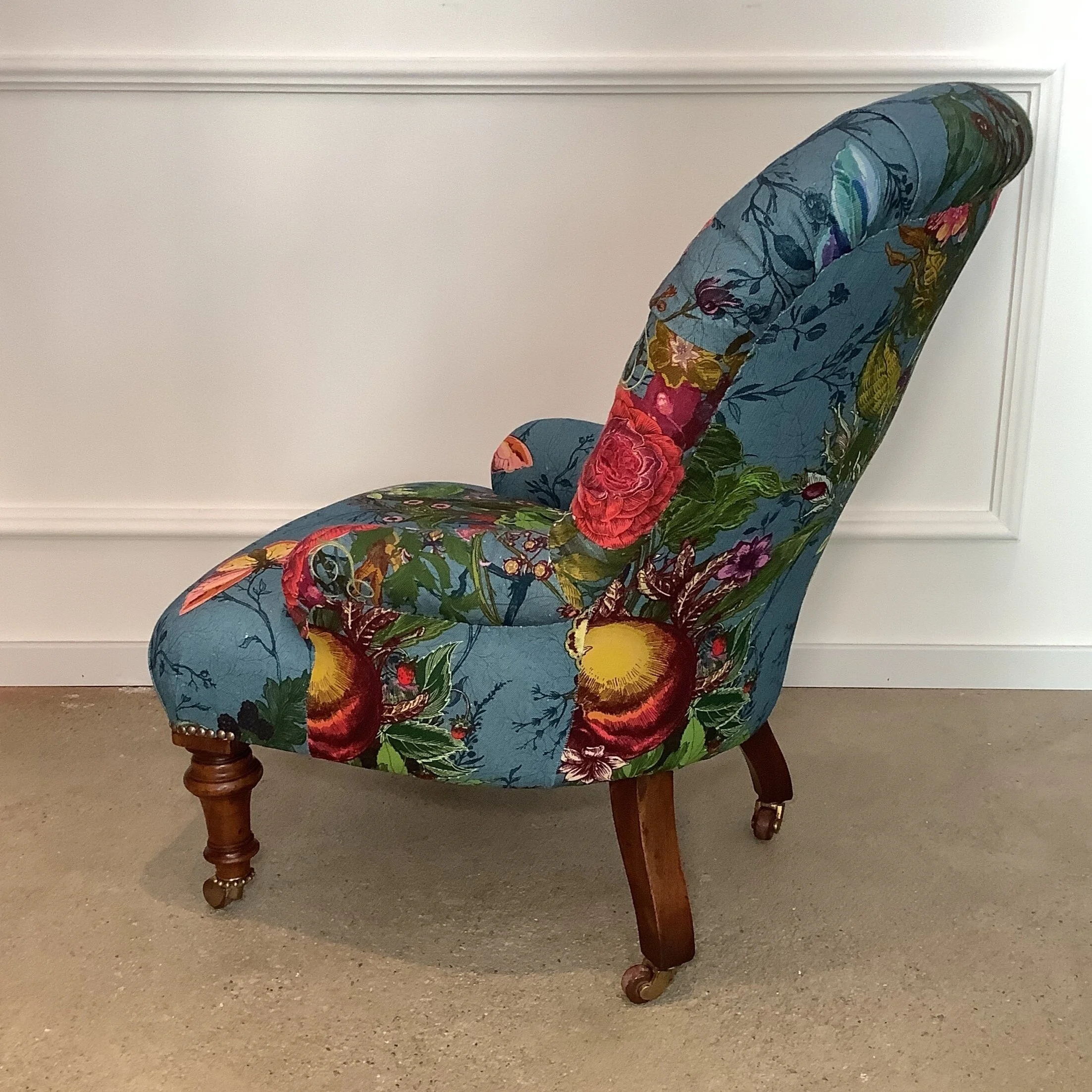 EDA4FADA-4C4F-4B65-AEDC-1D9CE4D4550C