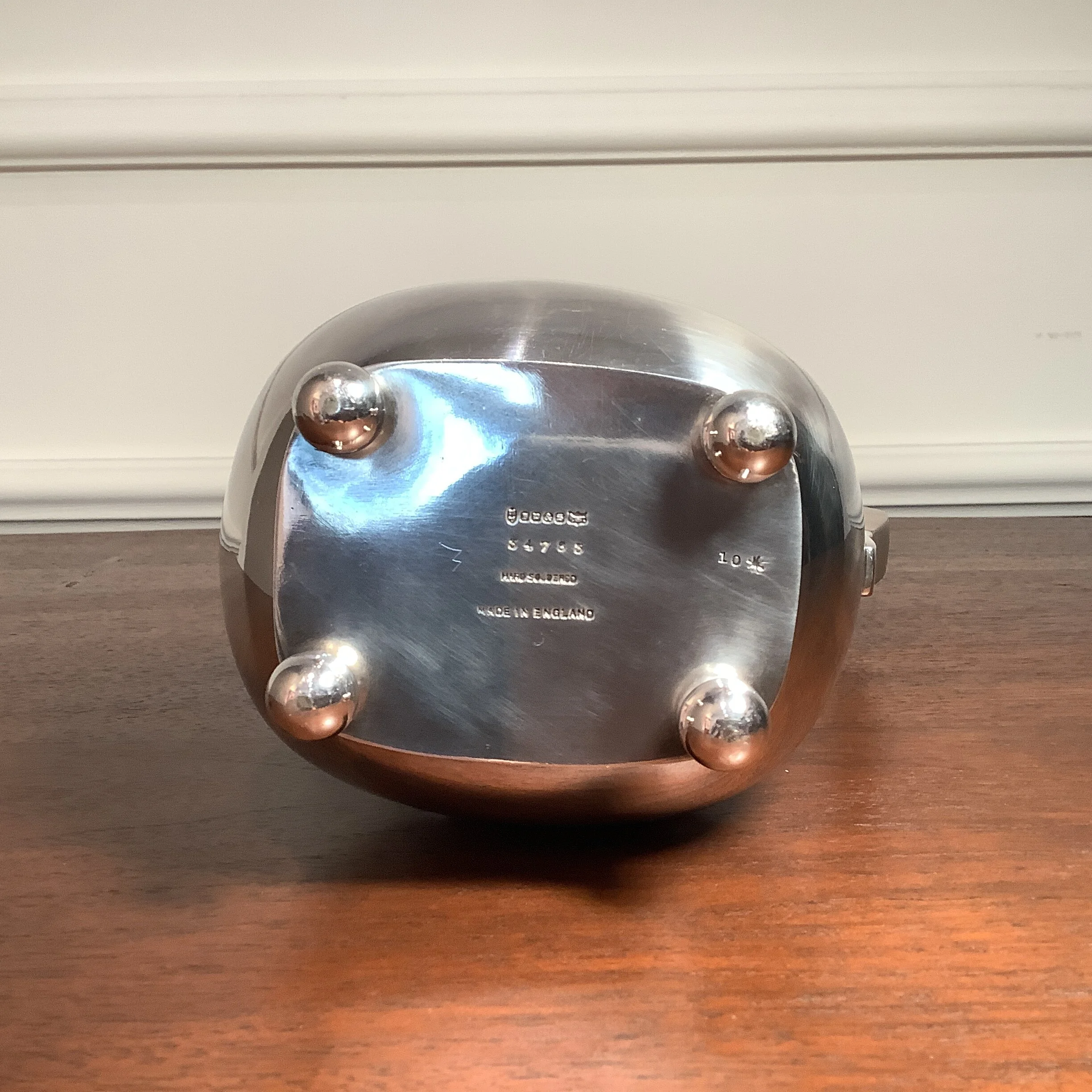 E5C7E5E3-404A-4166-B346-7AEEA960EDD4