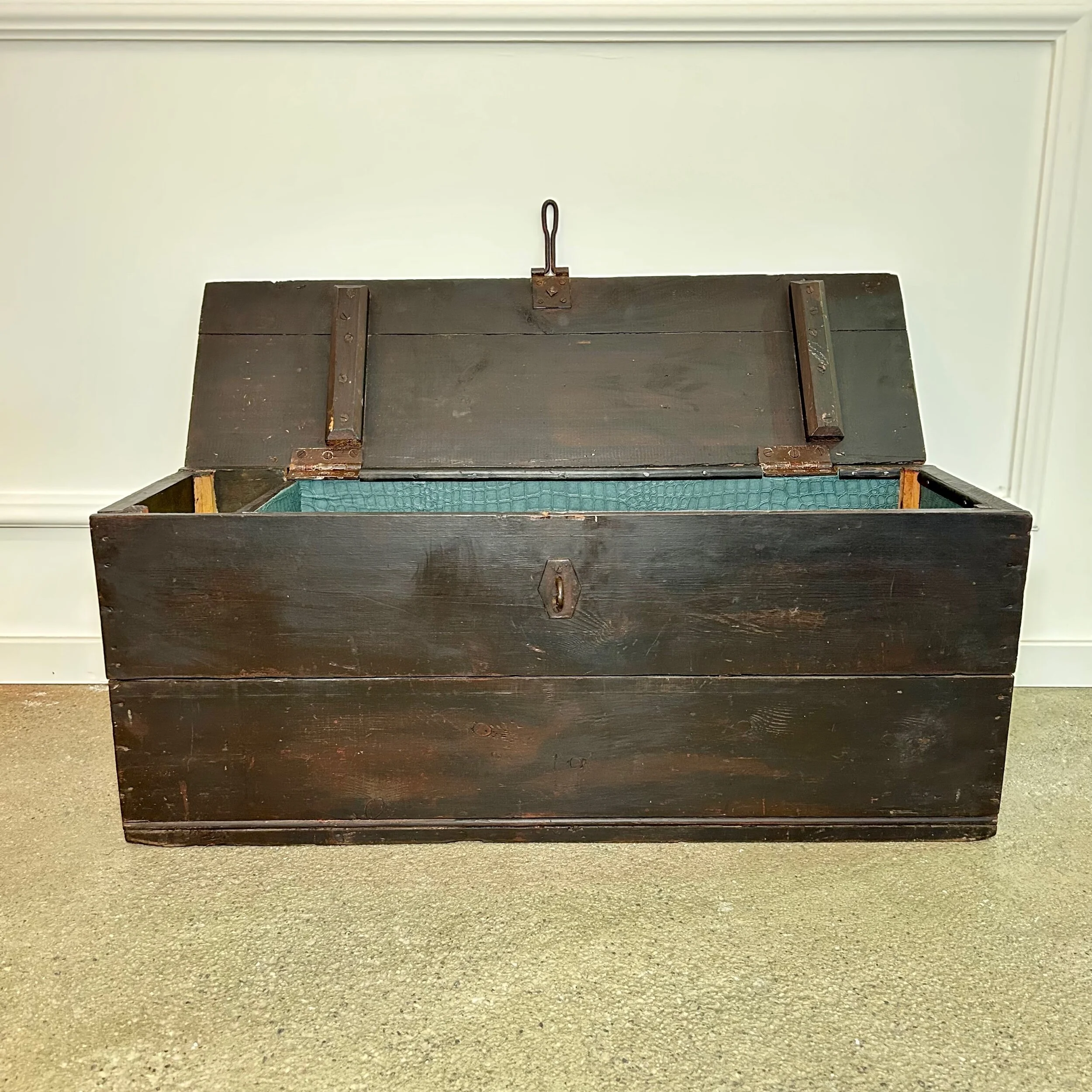 44FCBD58-839A-42EB-AD06-C708EF4C4C61