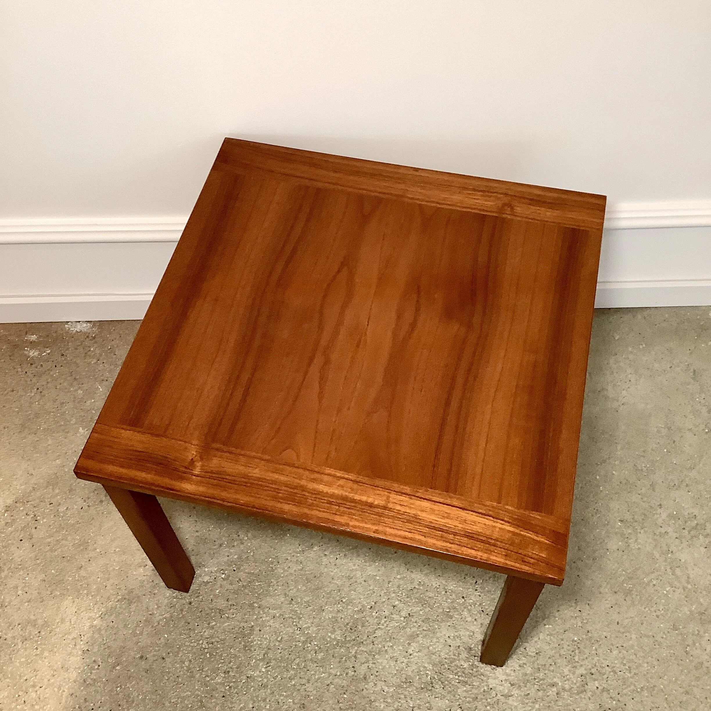 Mid century Teak Beistelltisch