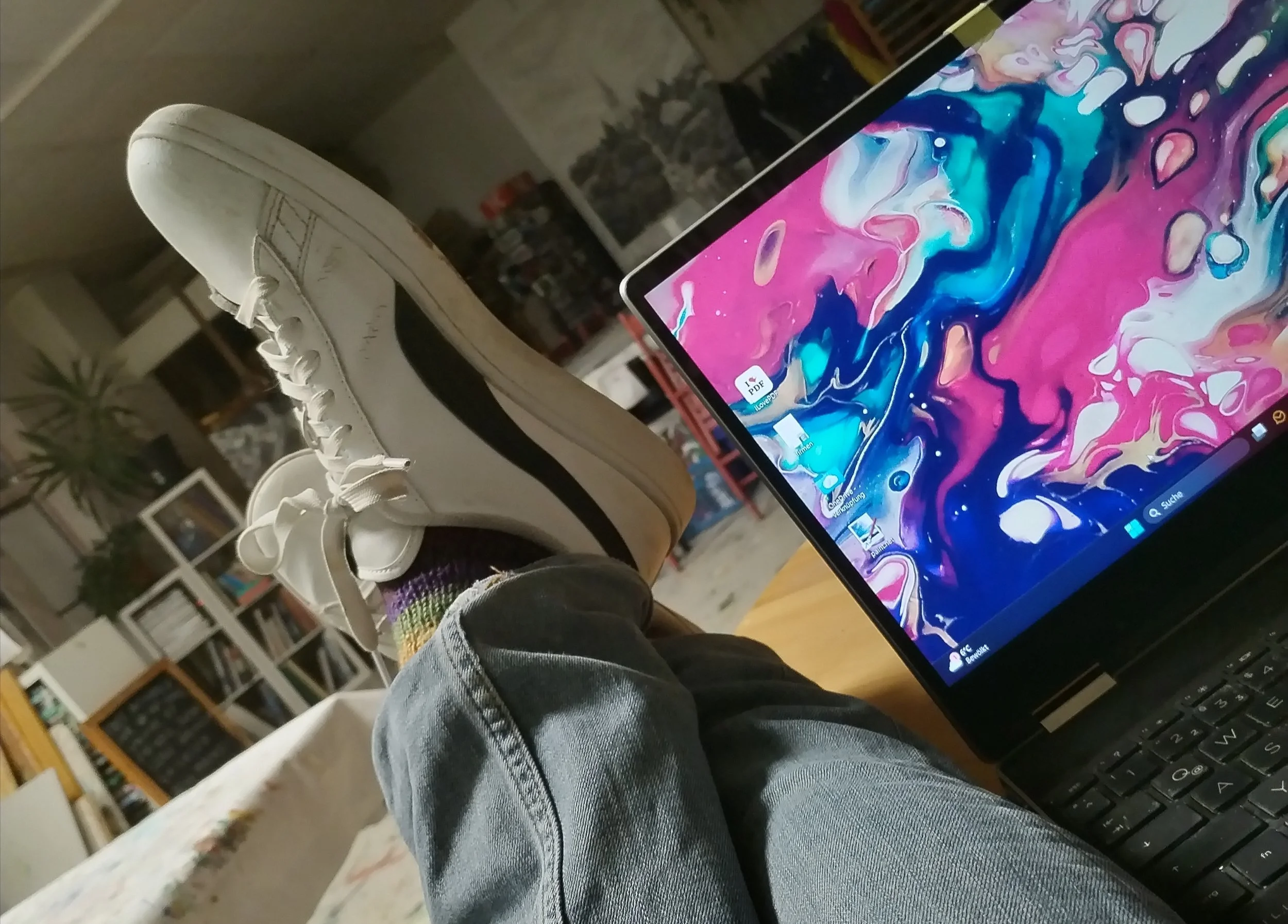 👣 Die Füße und ich: Warum ich immer wieder Füße und Schuhe male