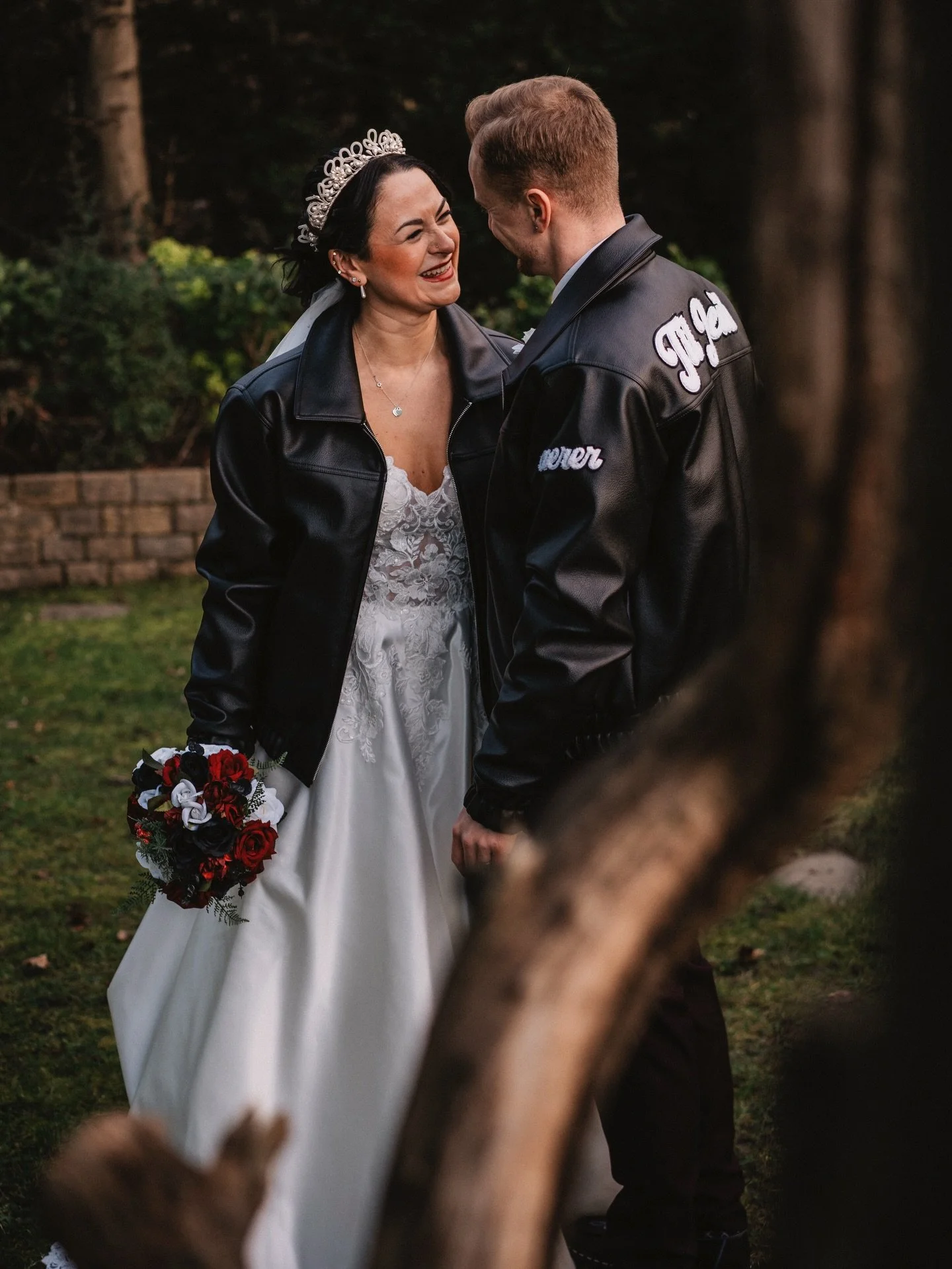 Congratulations to Harley &amp; Jake! 

Your album is ready!!! 😍🔥✌🏻 

#weddingalbum #weddingphotos #moodywedding #tilldeath #moodyportraits