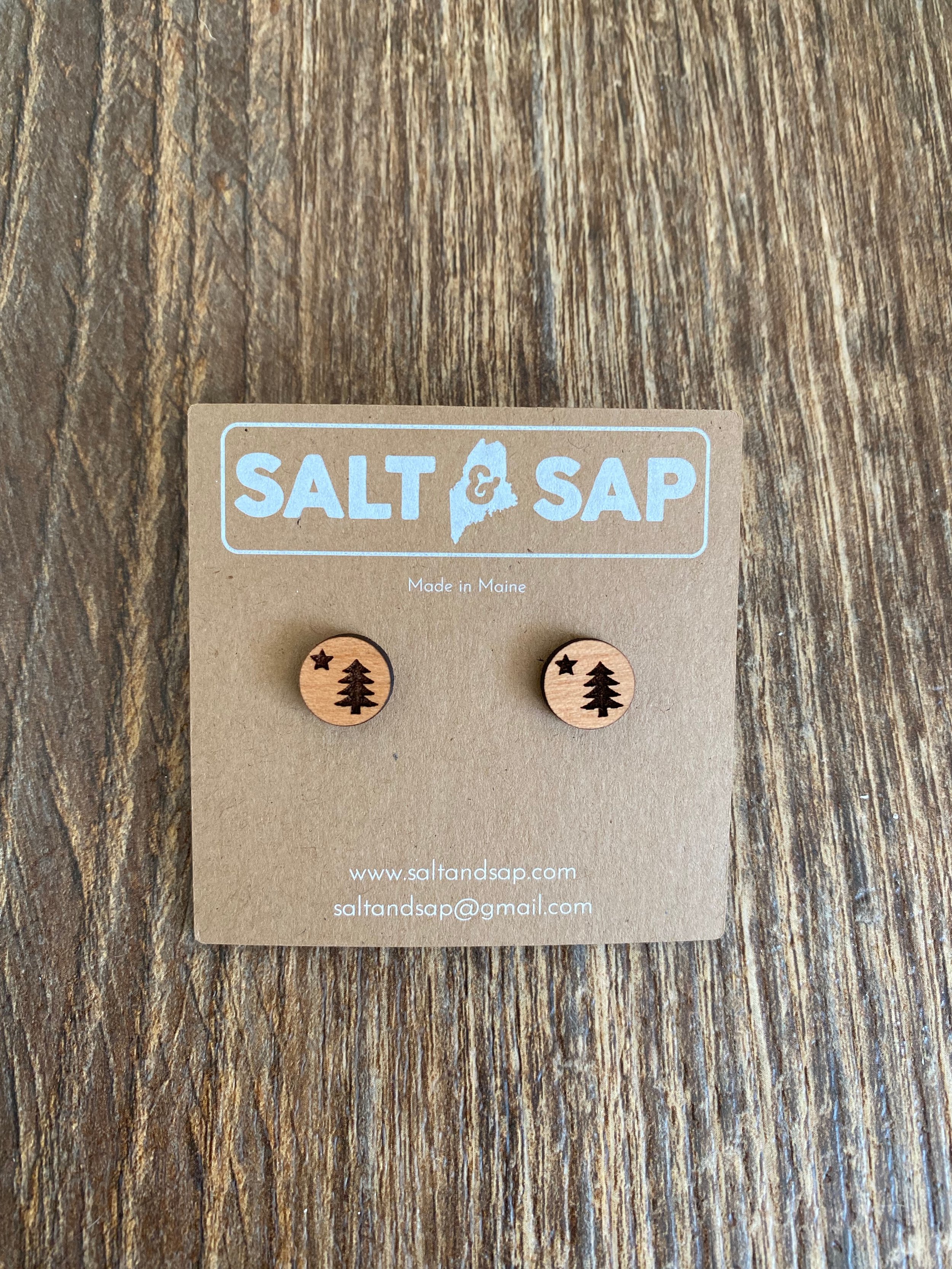 Maine Flag Studs in Cherry.jpeg