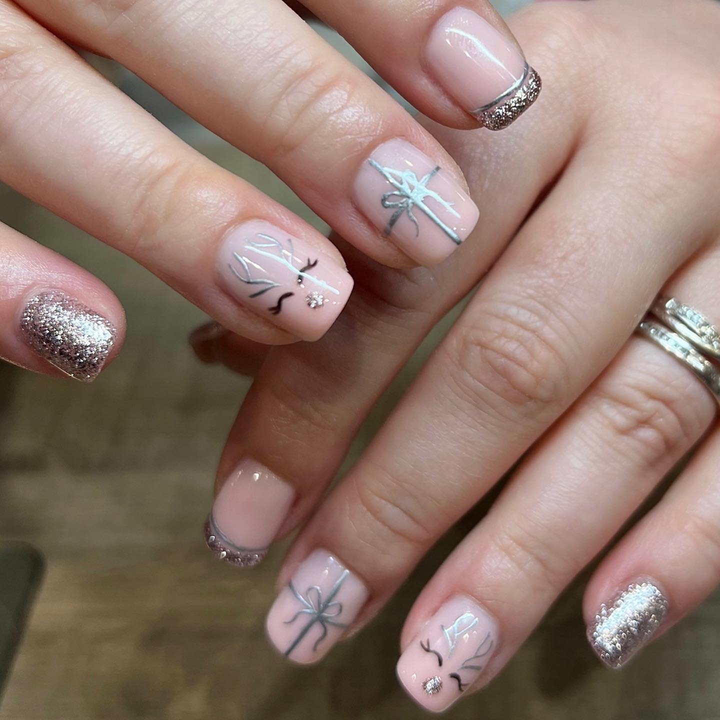 Christmas nails season activated 🤍🦌

Nails by Zoey

#nails #christmasnails #nailart #naildesign #beautysalon #nailsalon #nailinspo #nailinspiration #christmasnailinspo #biab #biabnails #naildesign #nailartist #nailsofinstagram #nailaddict #ringwood