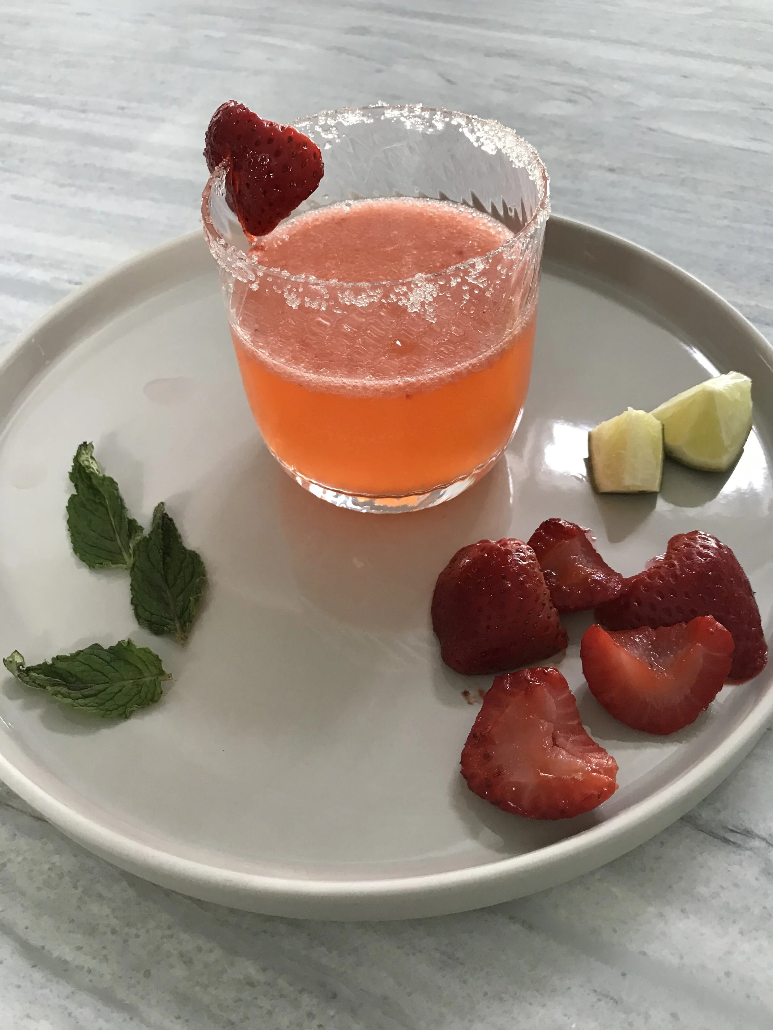 Cocktails: Strawberry, Mint, Gin + Tonic