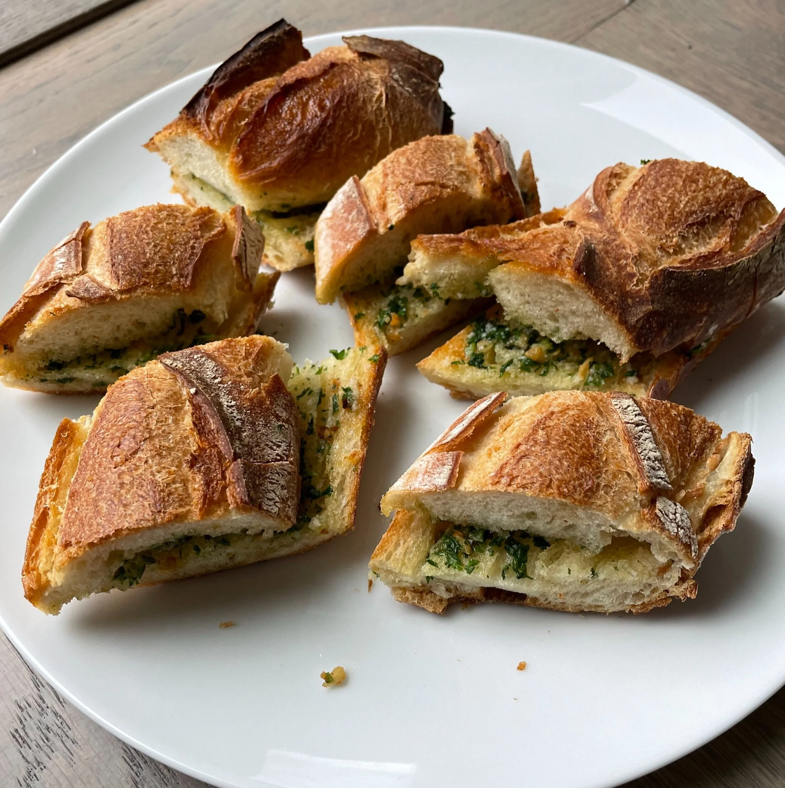 EATS: Simple Garlic Bread