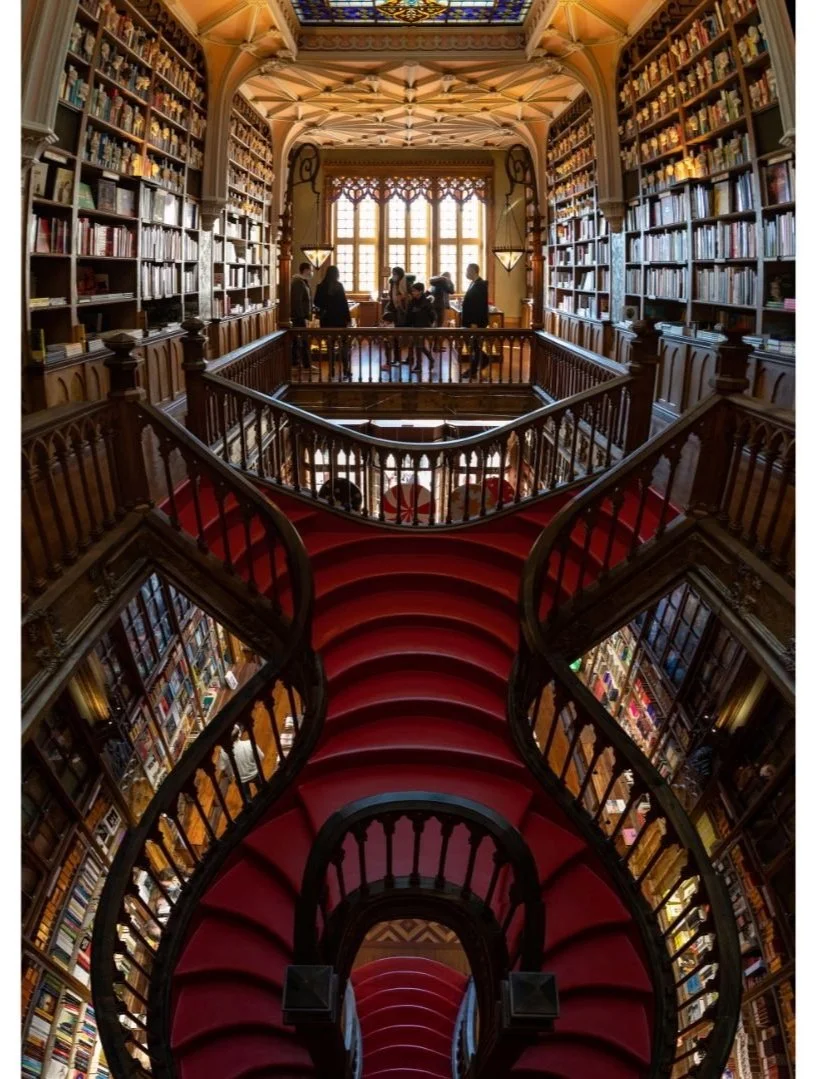 Portugal Guide: Livraria Lello Porto