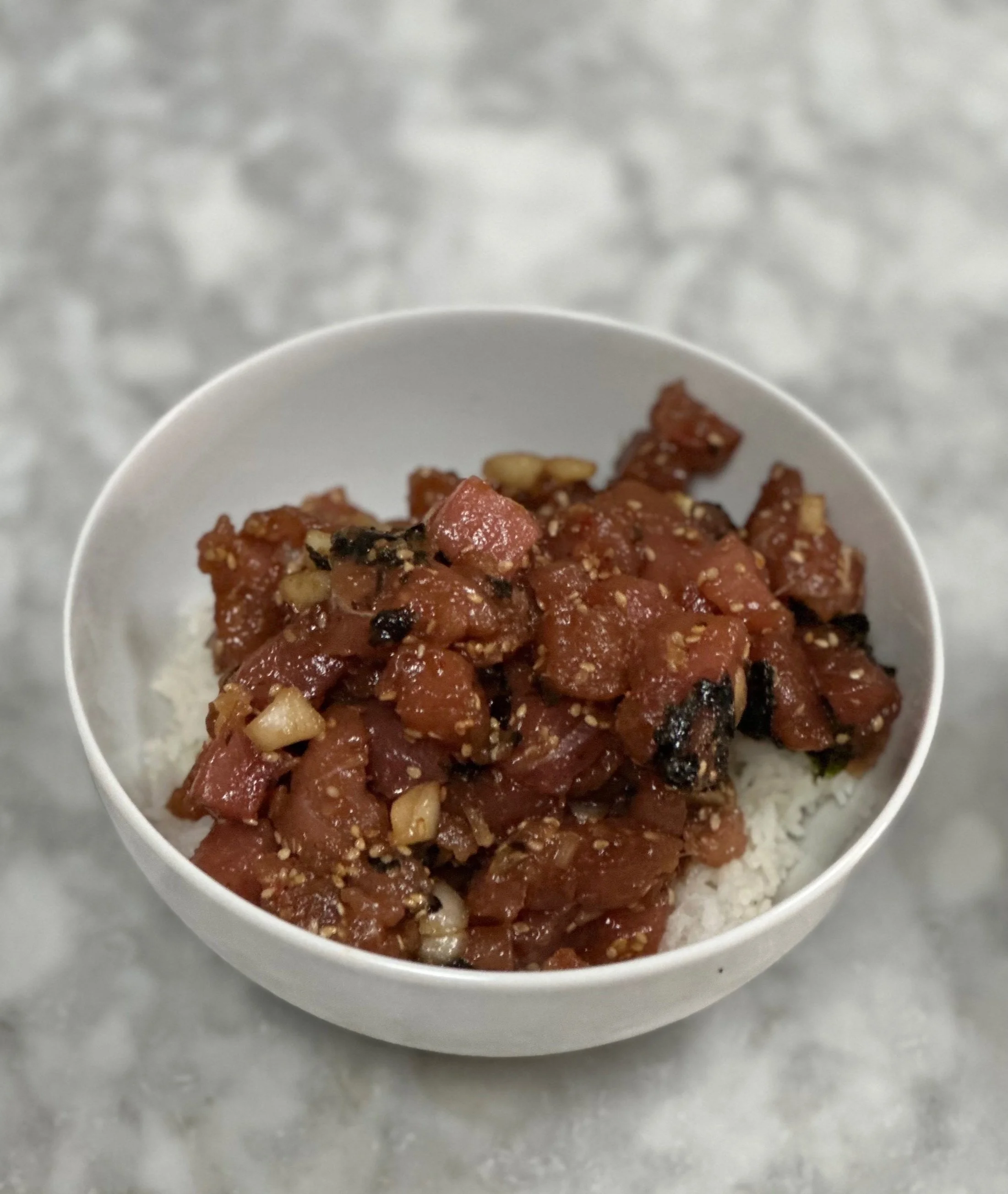 Pacific Paradise: Tantalizing Tuna Poke Bowl Recipe
