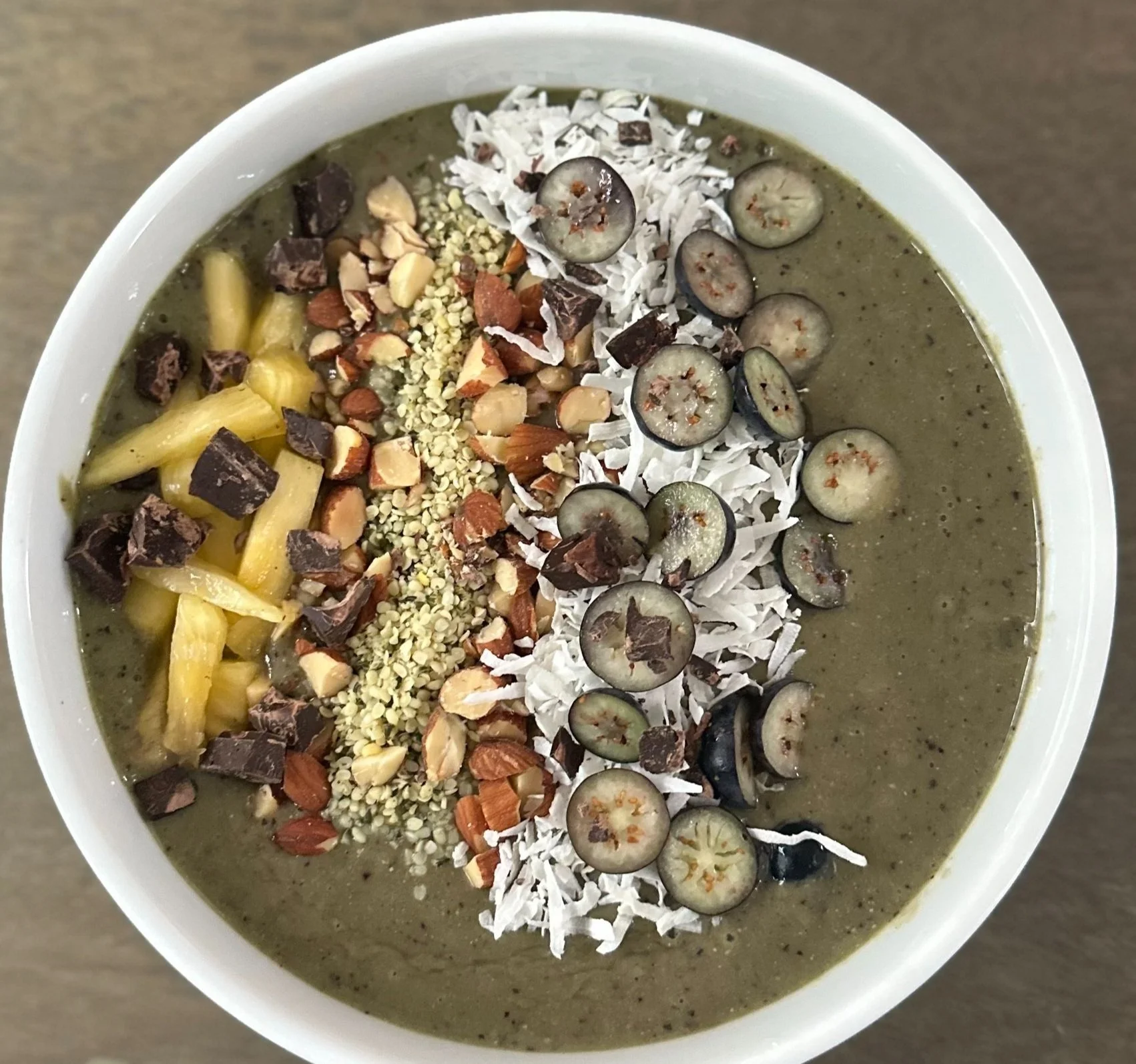 Vegan Green Tropical Smoothie Bowl