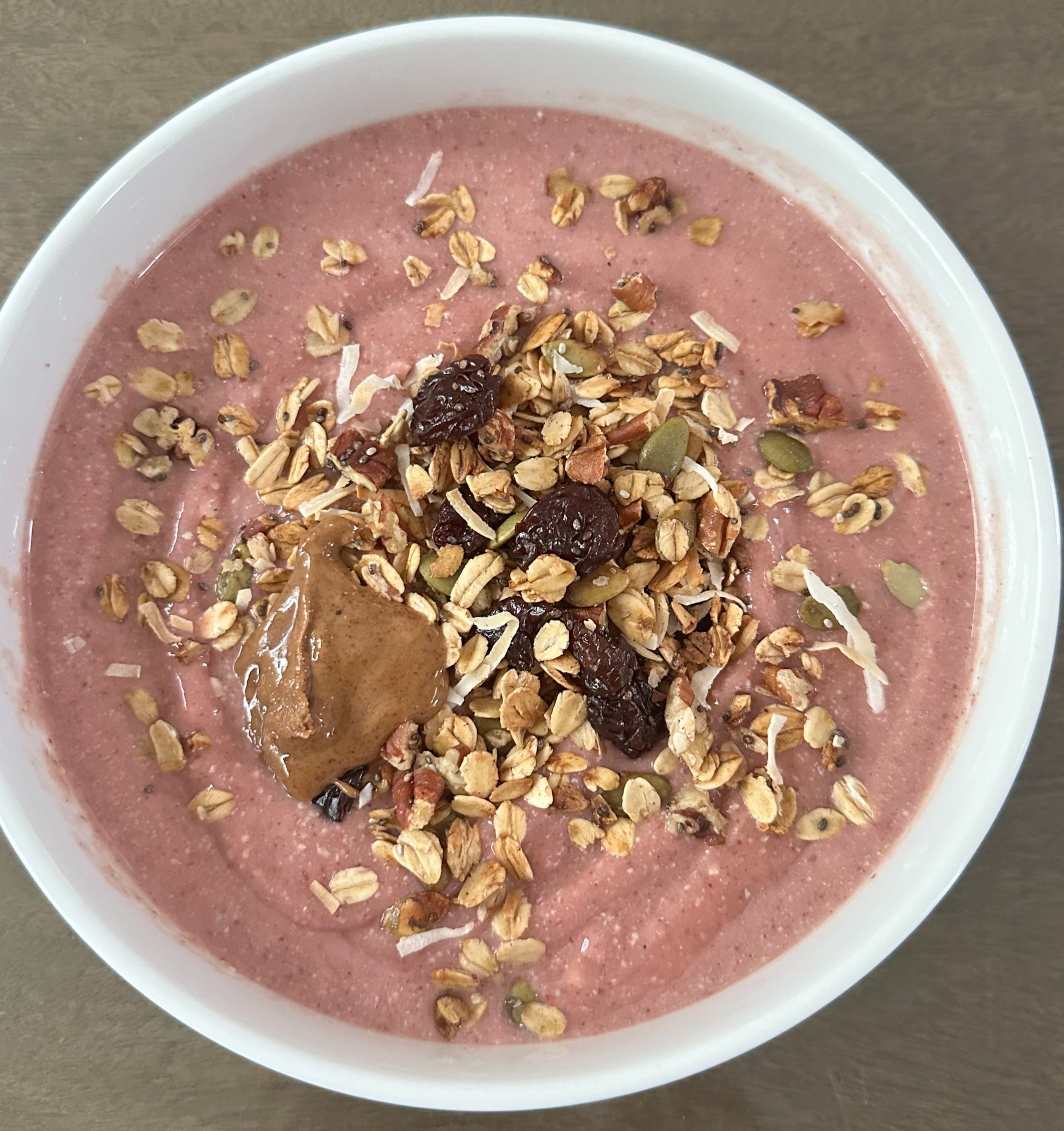 Vegan Pear &amp; Cherry Smoothie Bowl 