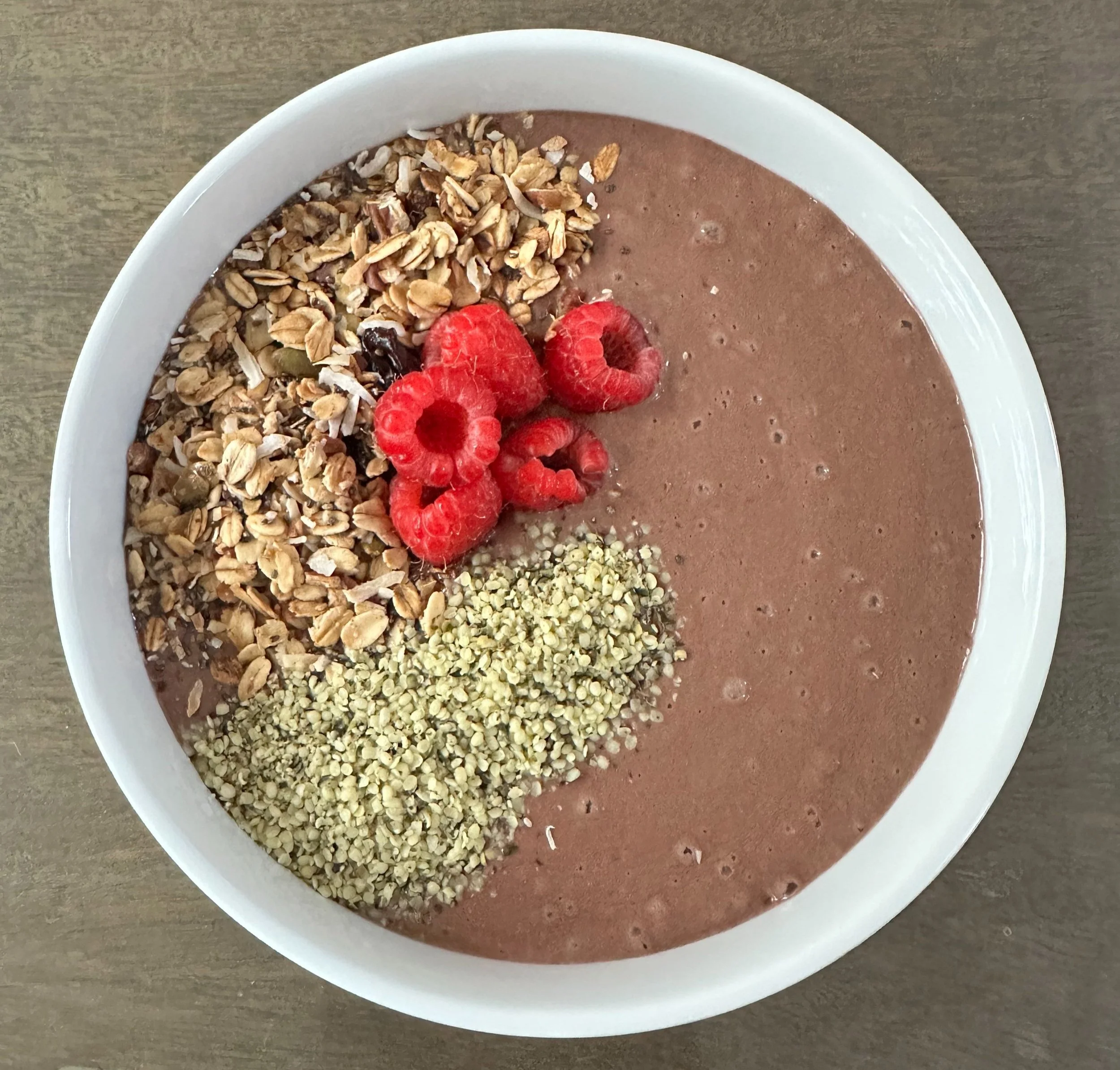 Vegan Chocolate Raspberry Smoothie Bowl