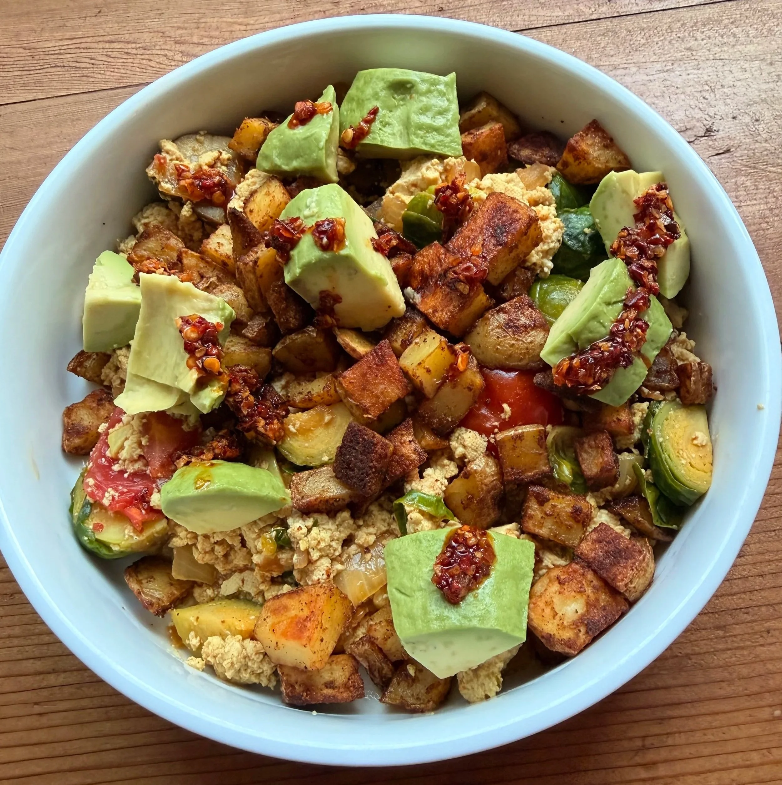 Tofu &amp; Mushroom Scramble Bowl with Roasted Veg, Crispy Potatoes &amp; Chili Garlic Oil
