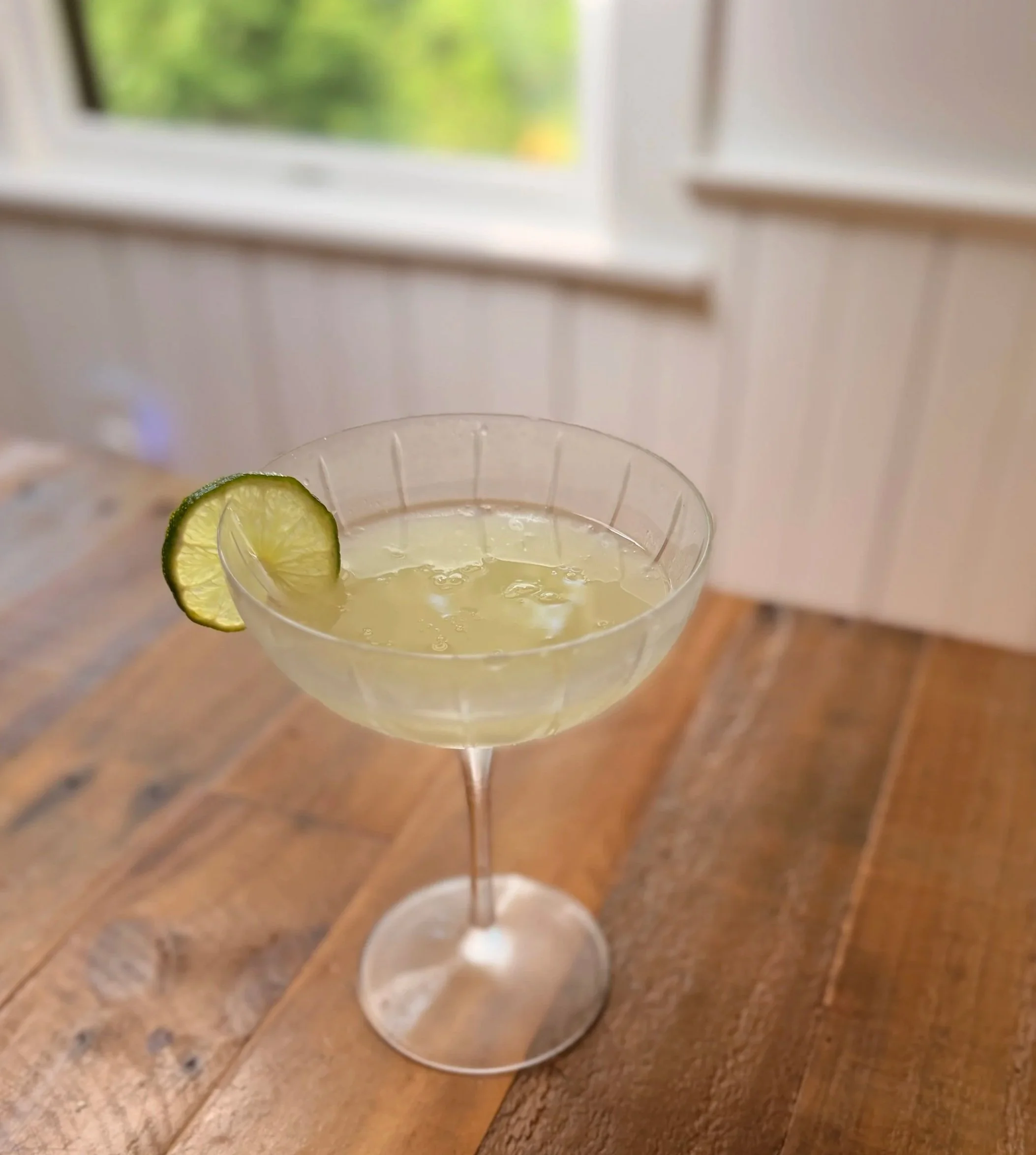 Fresh Basil Gimlet: The Perfect Summer Cocktail