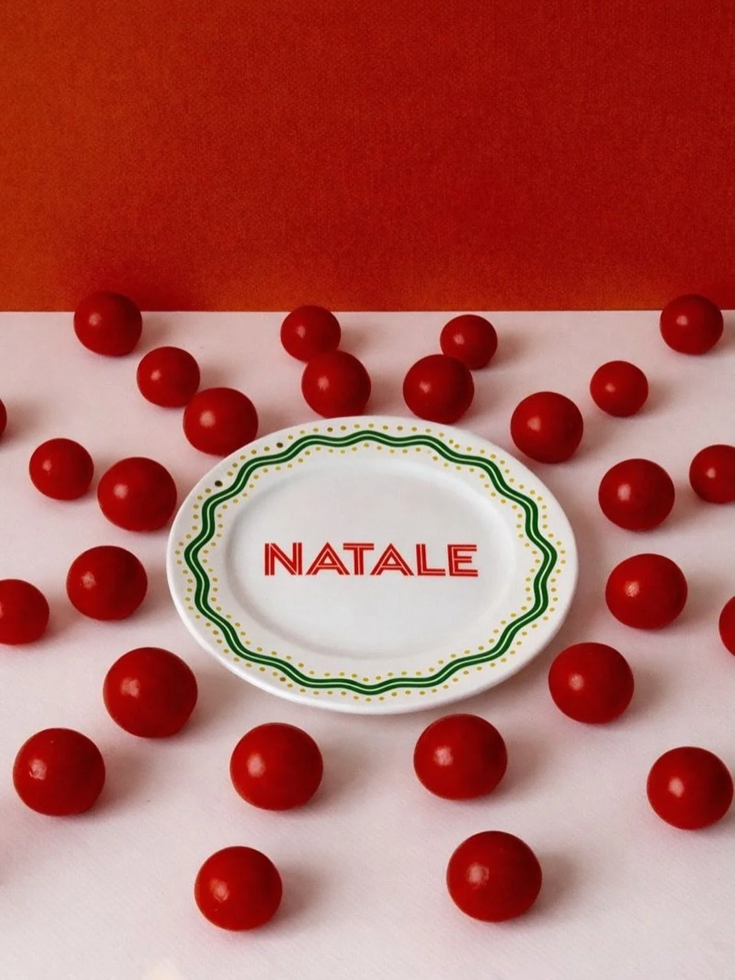 🎄Mi piace pensare che ogni piattino partito da qui nelle ultime settimane abbia raggiunto qualcuno per le feste, portando un piccolo messaggio, un sorriso e un regalo gentile. Buon Natale a tutti, Ilaria 🎄