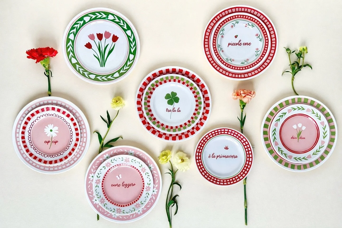 Tutti in posa per la foto di famiglia, che Spring! 🌸🍽️🌸

#ilariai #springcollection