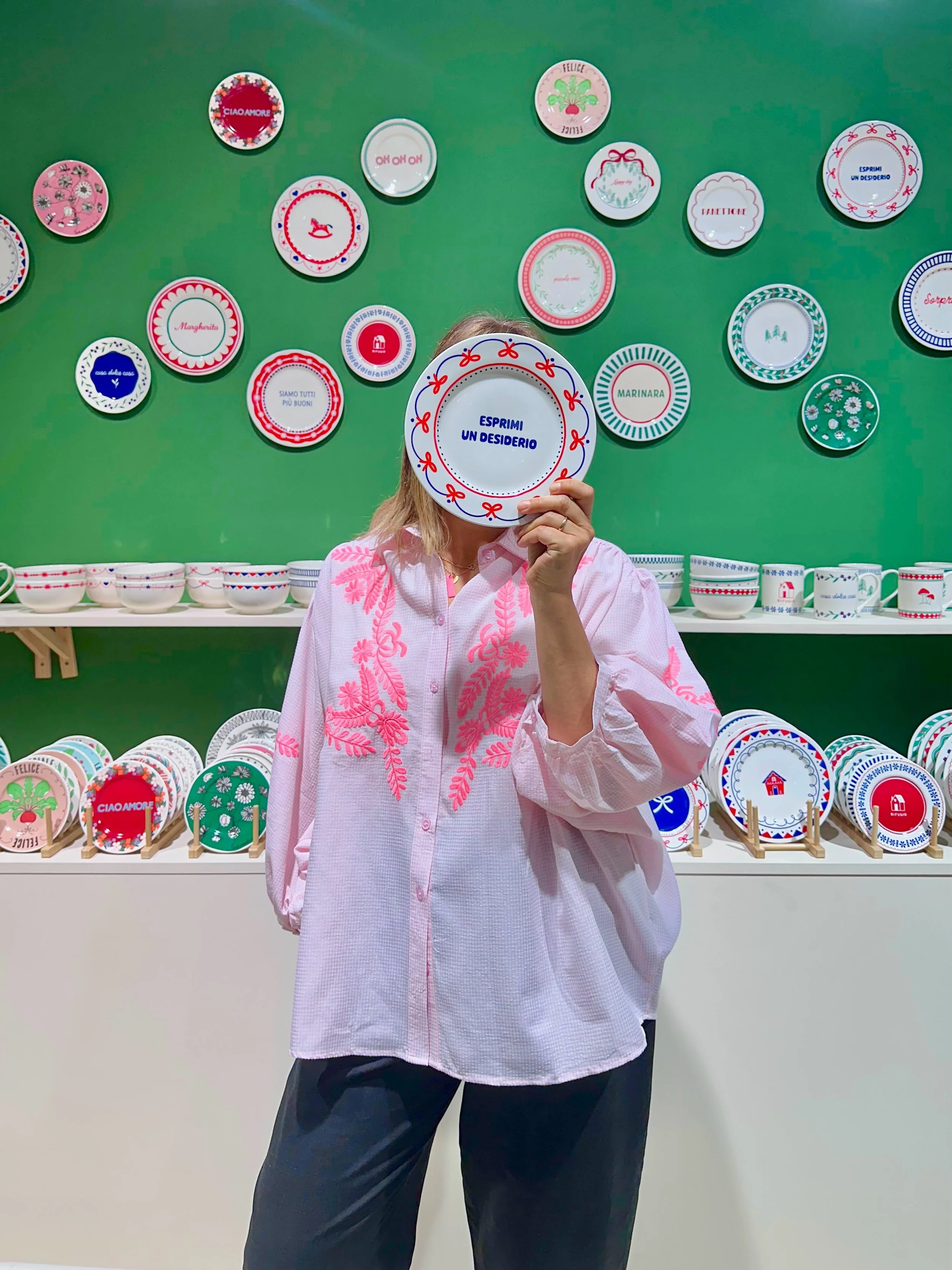 Fatto 🦄! @shoppeobjectparis DAY 1, se siete in zona passate a trovarmi a Porte de Versailles, Hall 1 Stand M128 💚

#ilariai #solocosebelle #esprimiundesiderio #shoppeobject #shoppeobjectparis