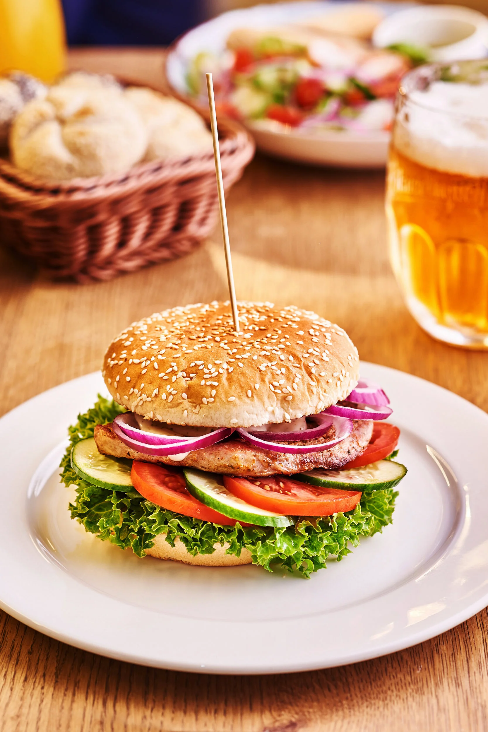 hamburger, zdjęcie kulinarne