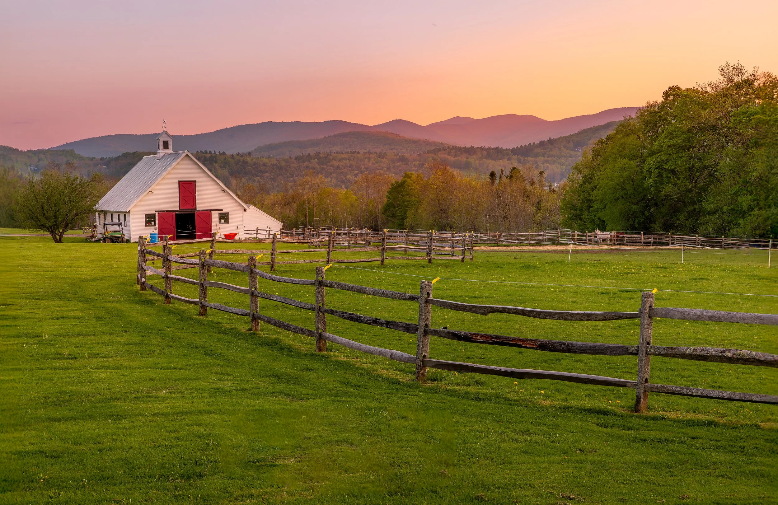 PamelaHuntLastLightontheHomestead.jpg