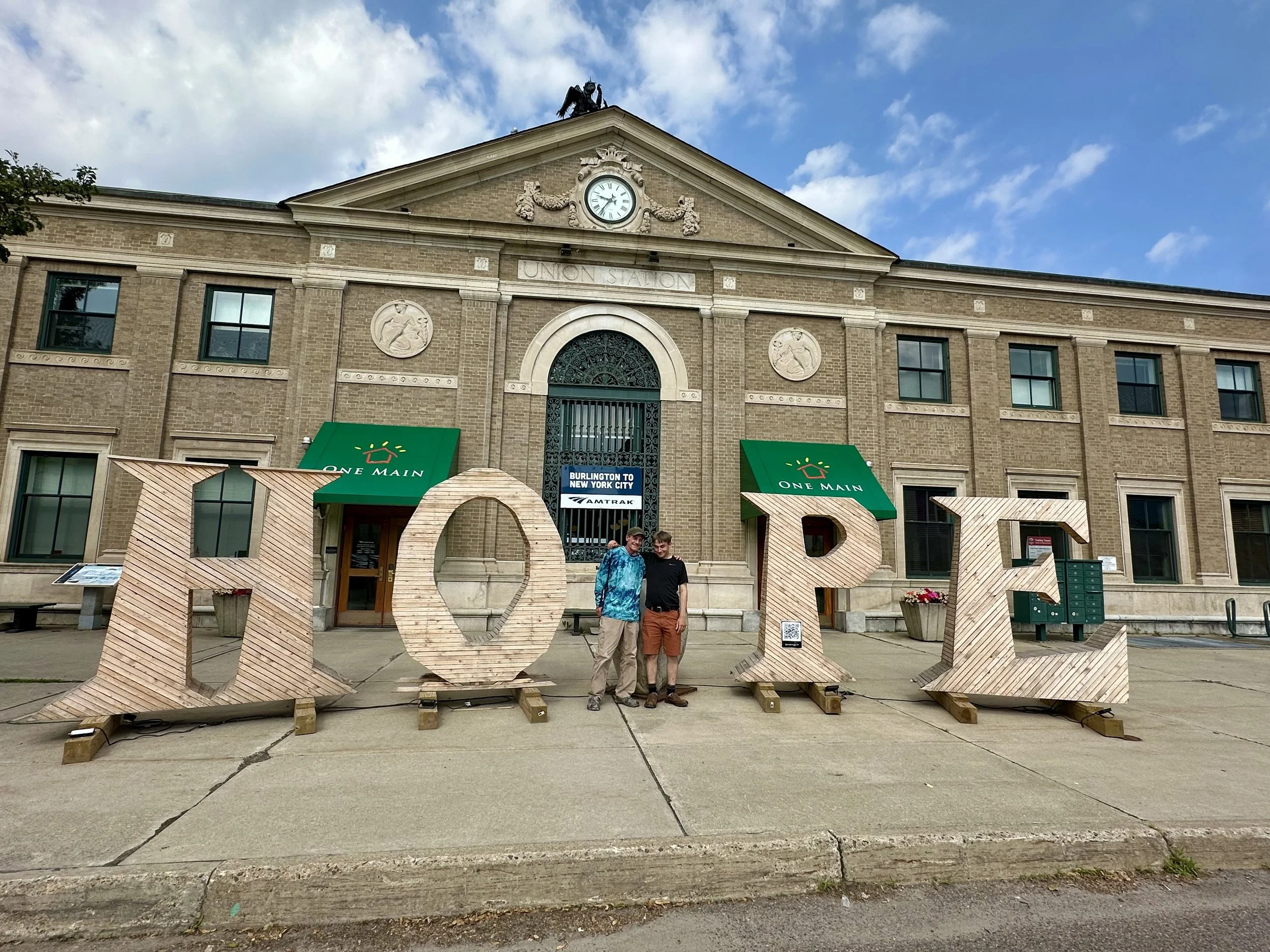 142. 'Hope', wood by Chris Cleary (outdoor sculpture)