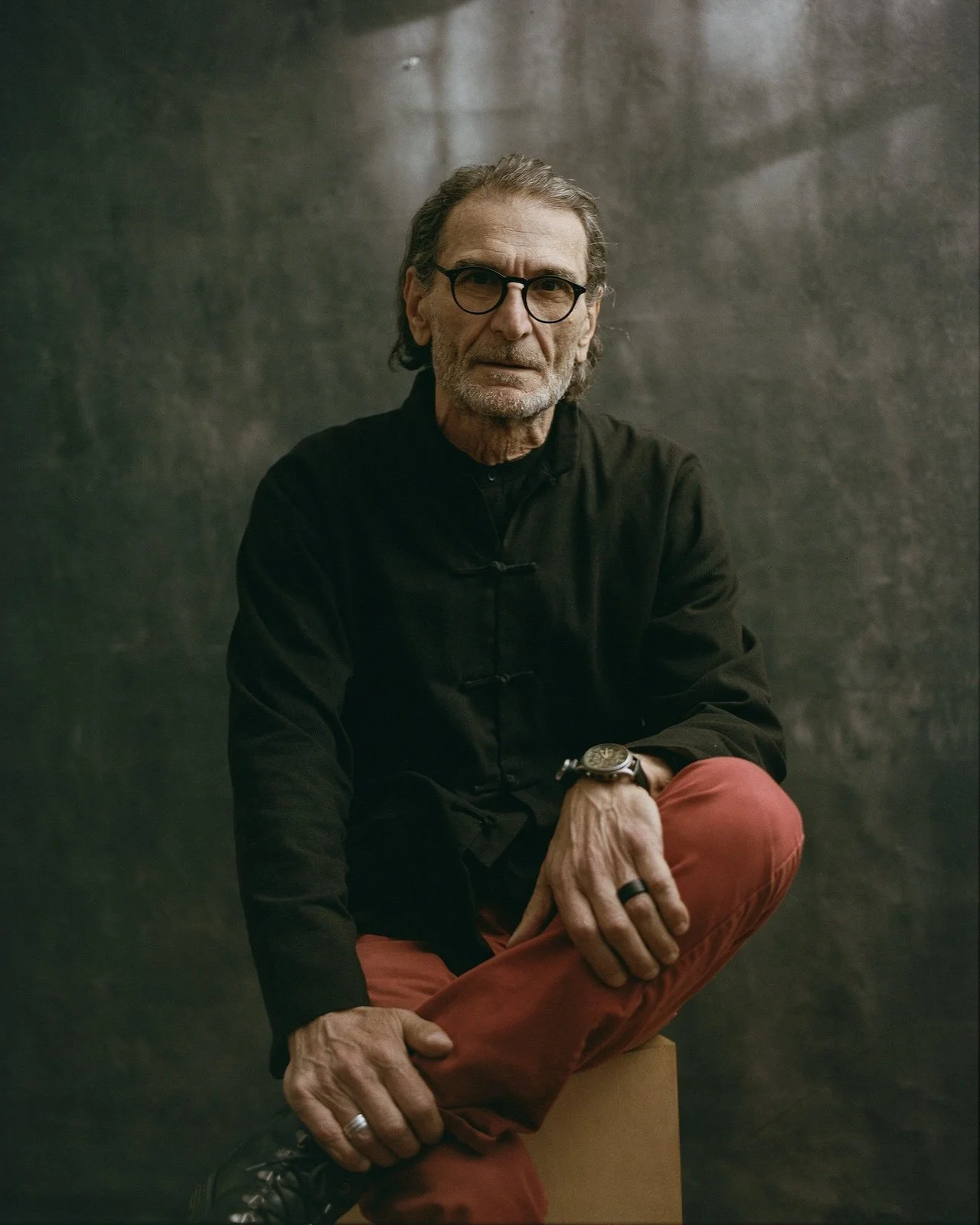 editorial-studio-portrait-film-man-in red-pants-new-york-dimitri-mais.jpg