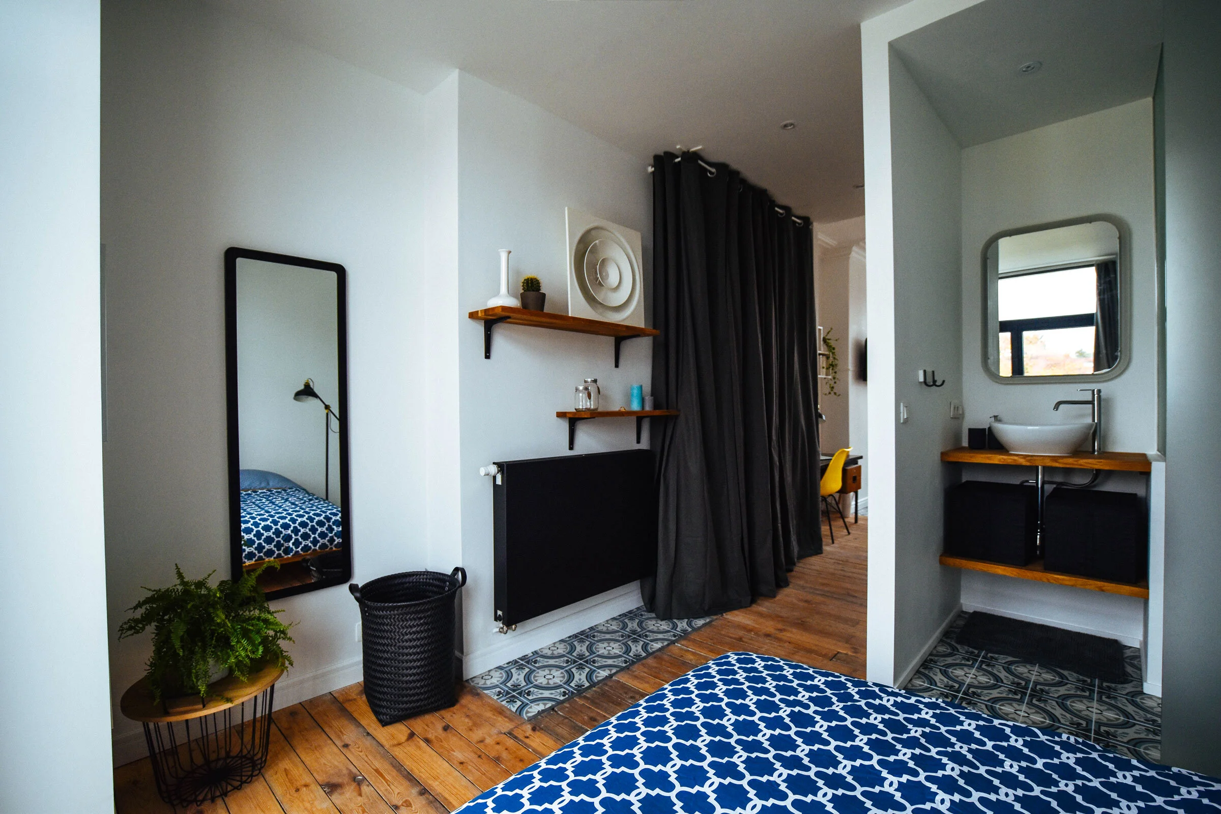 Vue Chambre depuis angle.jpg