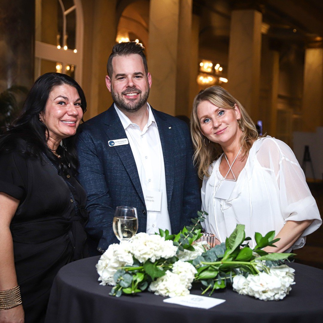 More from Primarily 2024! Swipe to see all the fun! Thanks to @julievincentphotography for the awesome photos!