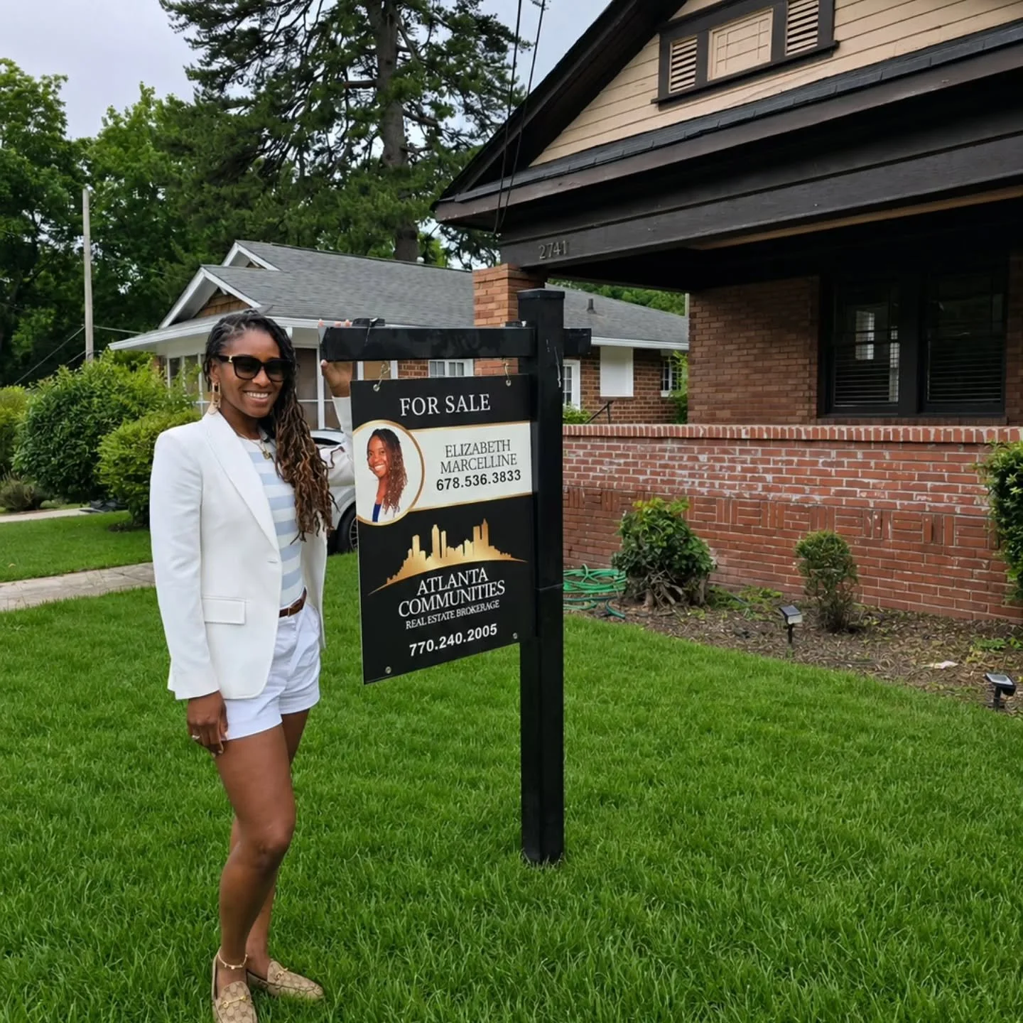 New Listing
Commercial Sale
Zoned CR | Mixed Use
1,684 square feet | 2 bathrooms
Private parking in rear
.
Asking $385,0000
.
Located in the heart of Downtown East Point behind city hall.
.
Elizabeth Marcelline 
Principal Realtor | Team Lead 
The Mar