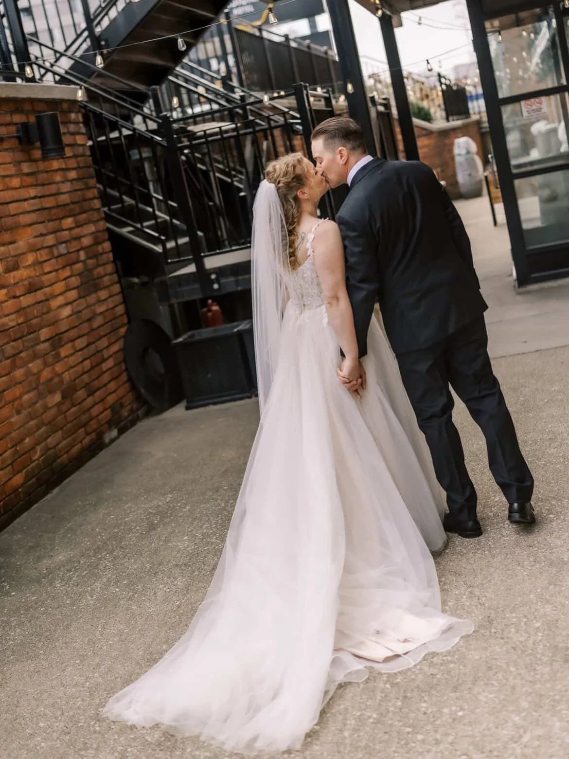 A few beautiful moments from Cereena&rsquo;s wedding day 🤍

Congratulations, Cereena! Thank you for letting us be part of your bridal journey. ✨

Venue: @insigniasarnia 
Photography: @adaleahlacey 
Alterations: @sewretrobridalalts