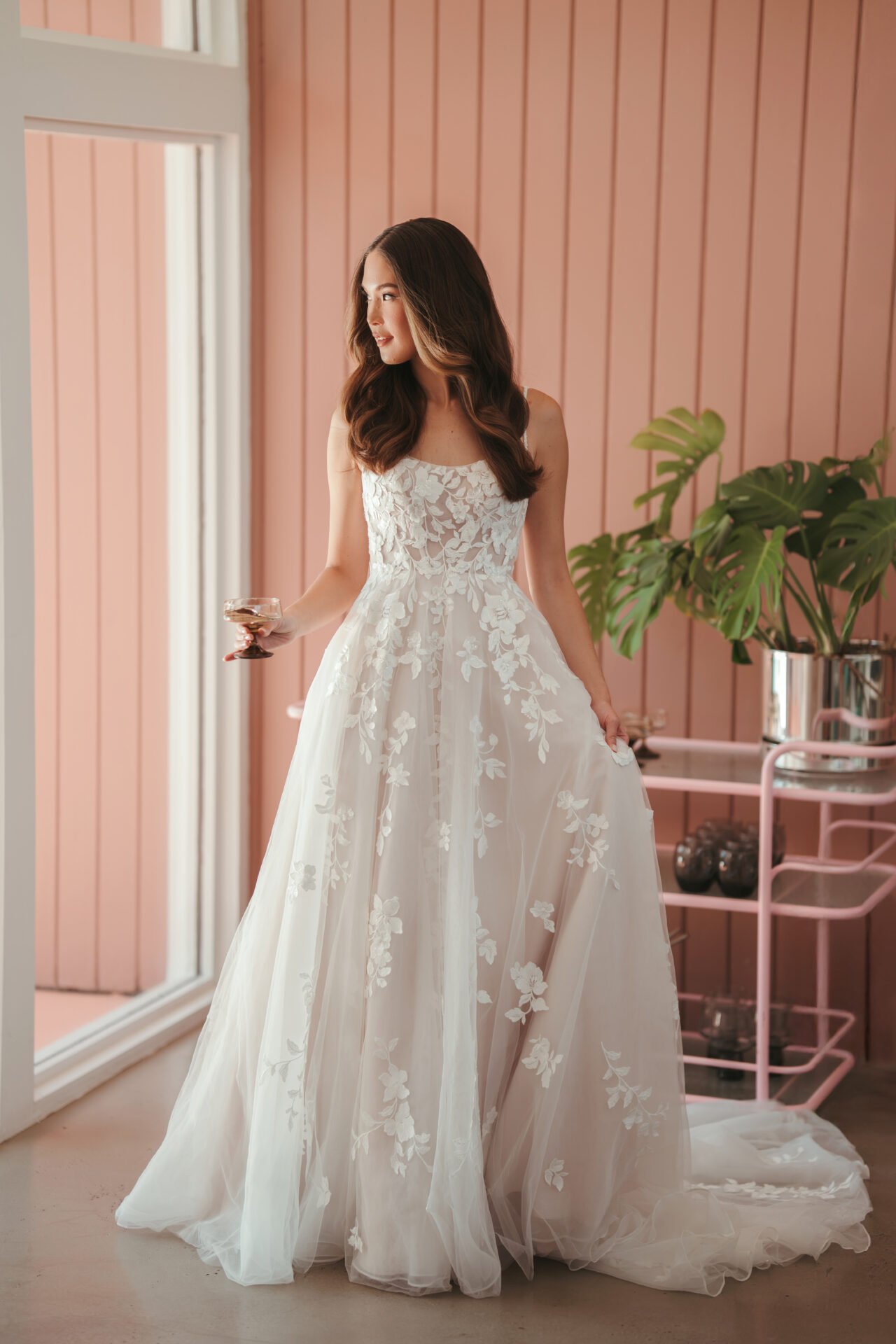 A-LINE PLUS SIZE WEDDING DRESS WITH SWEETHEART NECKLINE